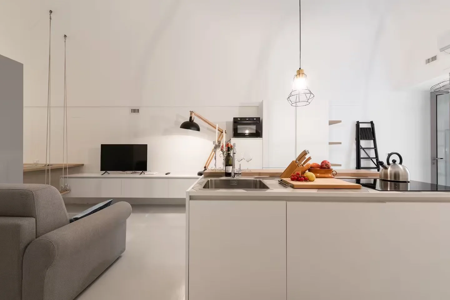 c5a823d0-1734-4fd0-8340-581fc0ef4b4a copy 5.jpg