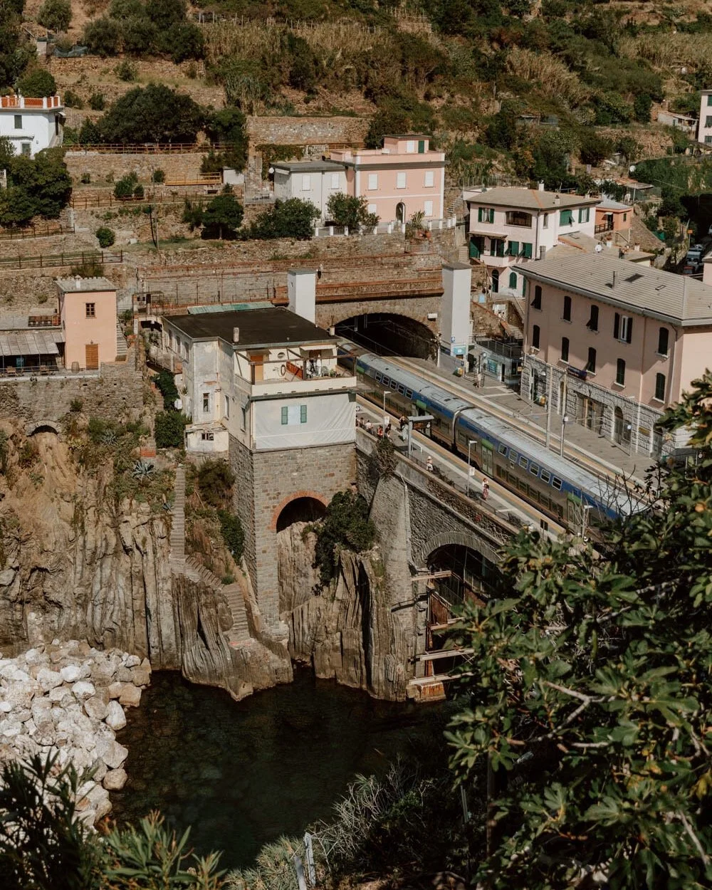 How To Get From Florence to Cinque Terre Train, Tour and Car — ALONG DUSTY ROADS