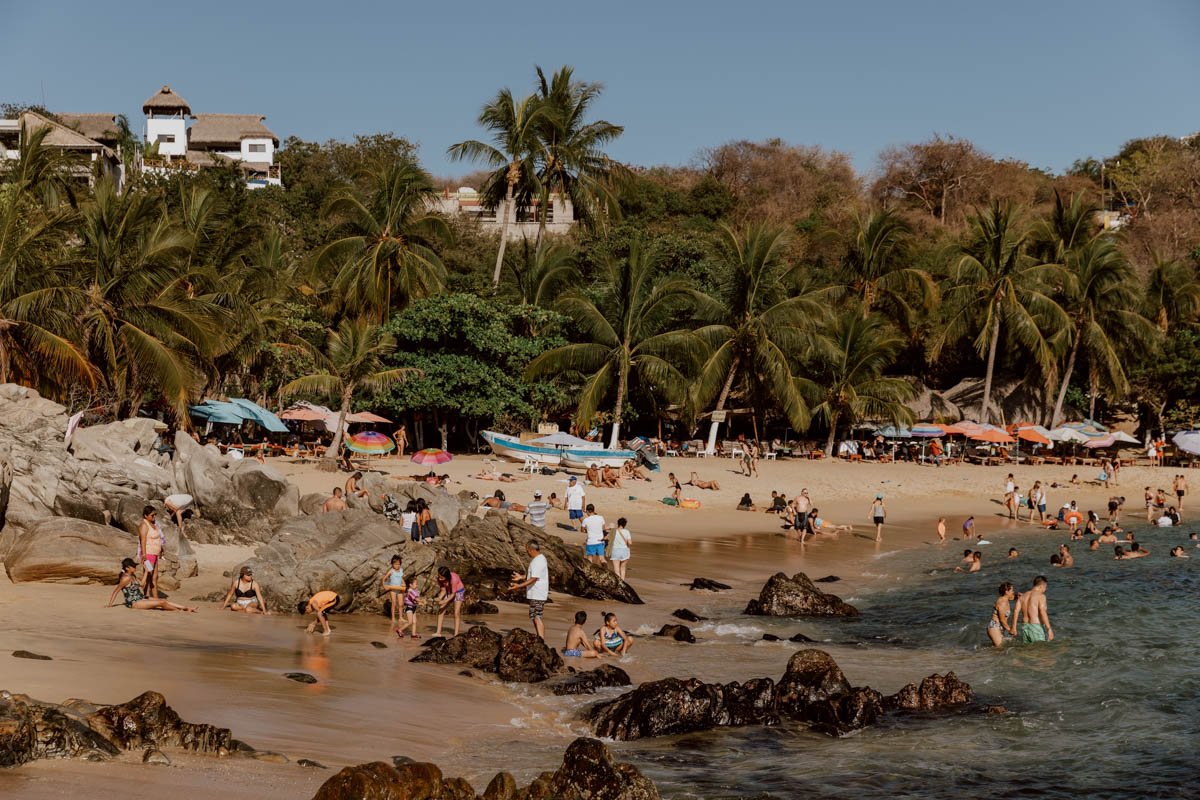 This Oaxacan Beach Town Is a Surfer's Paradise — and It's on the Rise Among  Digital Nomads