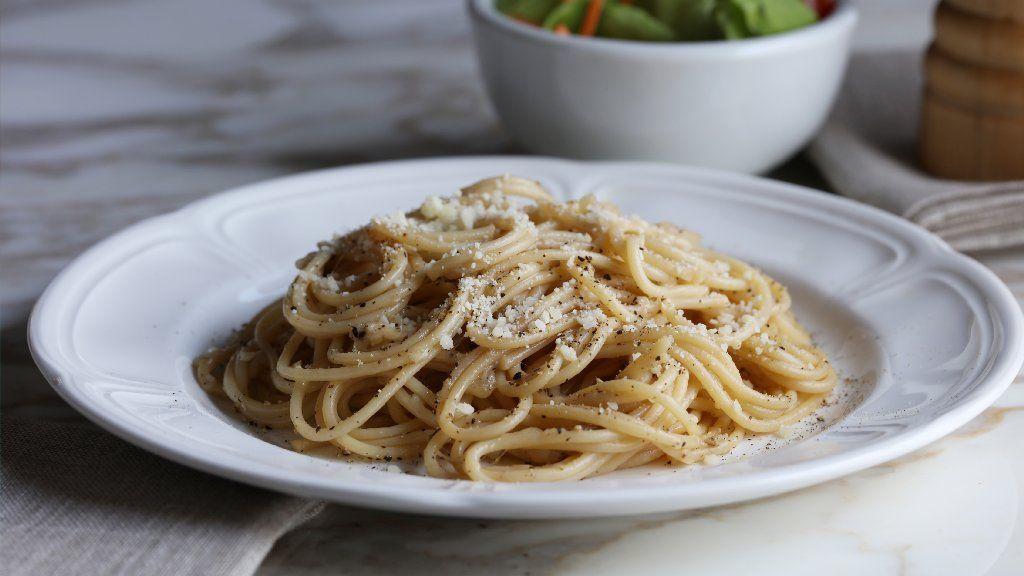 Food styling: Joan Moravek. Photo: E. Jason Wambsgans, Chicago Tribune.