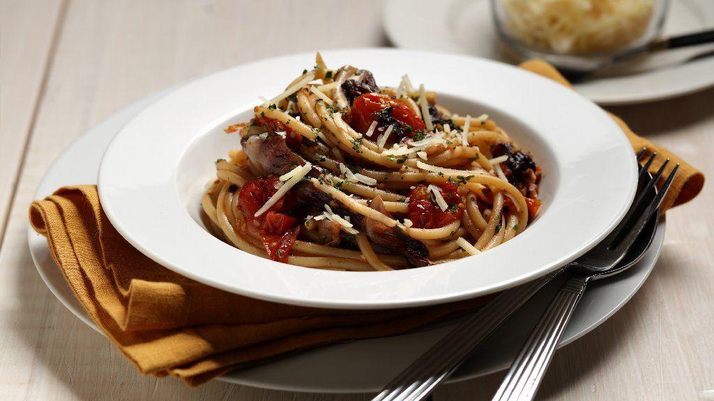 Food styling: Mark Graham. Photo: E. Jason Wambsgans/Chicago Tribune,