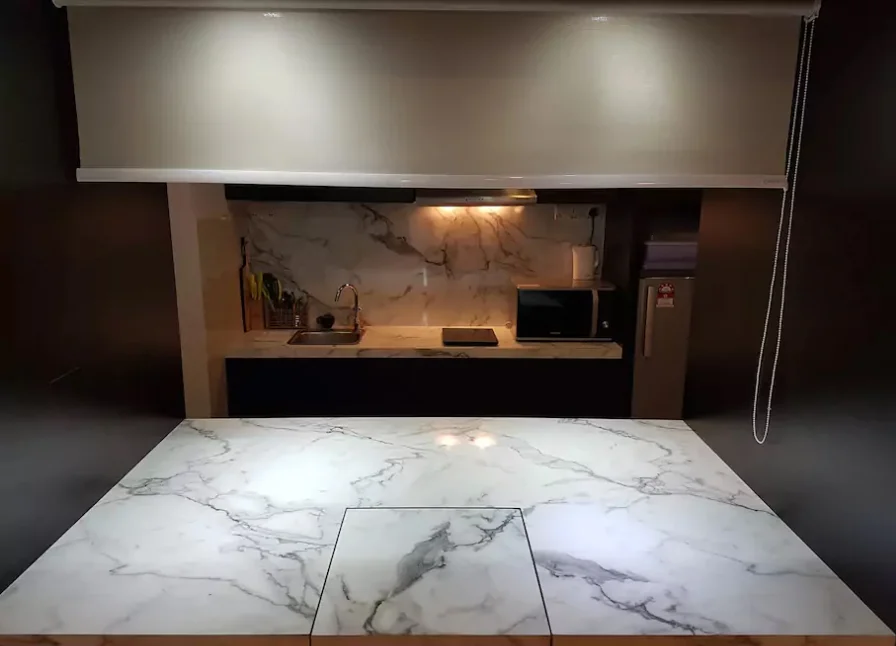 Screen Shot 2017-08-03 at 7.08.15 pm copy.jpg