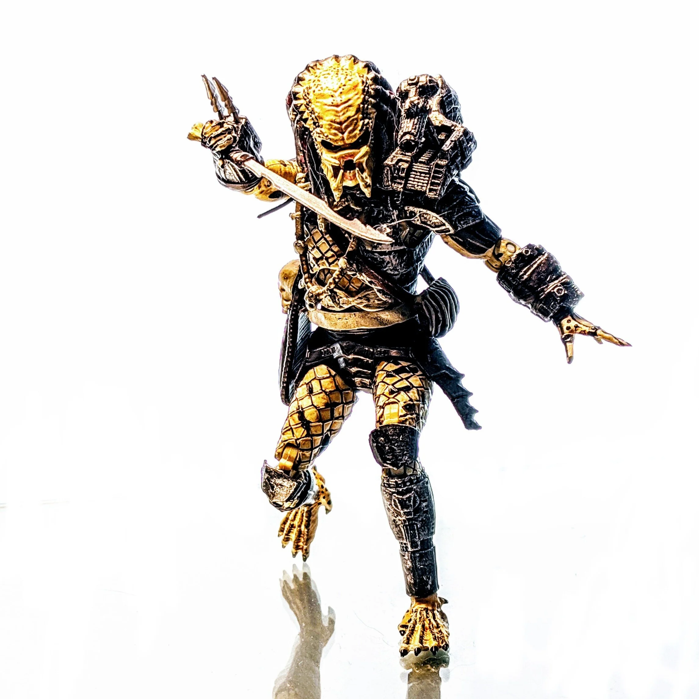 HISHThe Hish are an Extra-Dimensional Human Analogue Species with a fierce warrior culture, who have allied themselves with Broadswords in order to preserve their way of life. Hish culture centers on the ritualistic hunting of other dangerous lifefo…