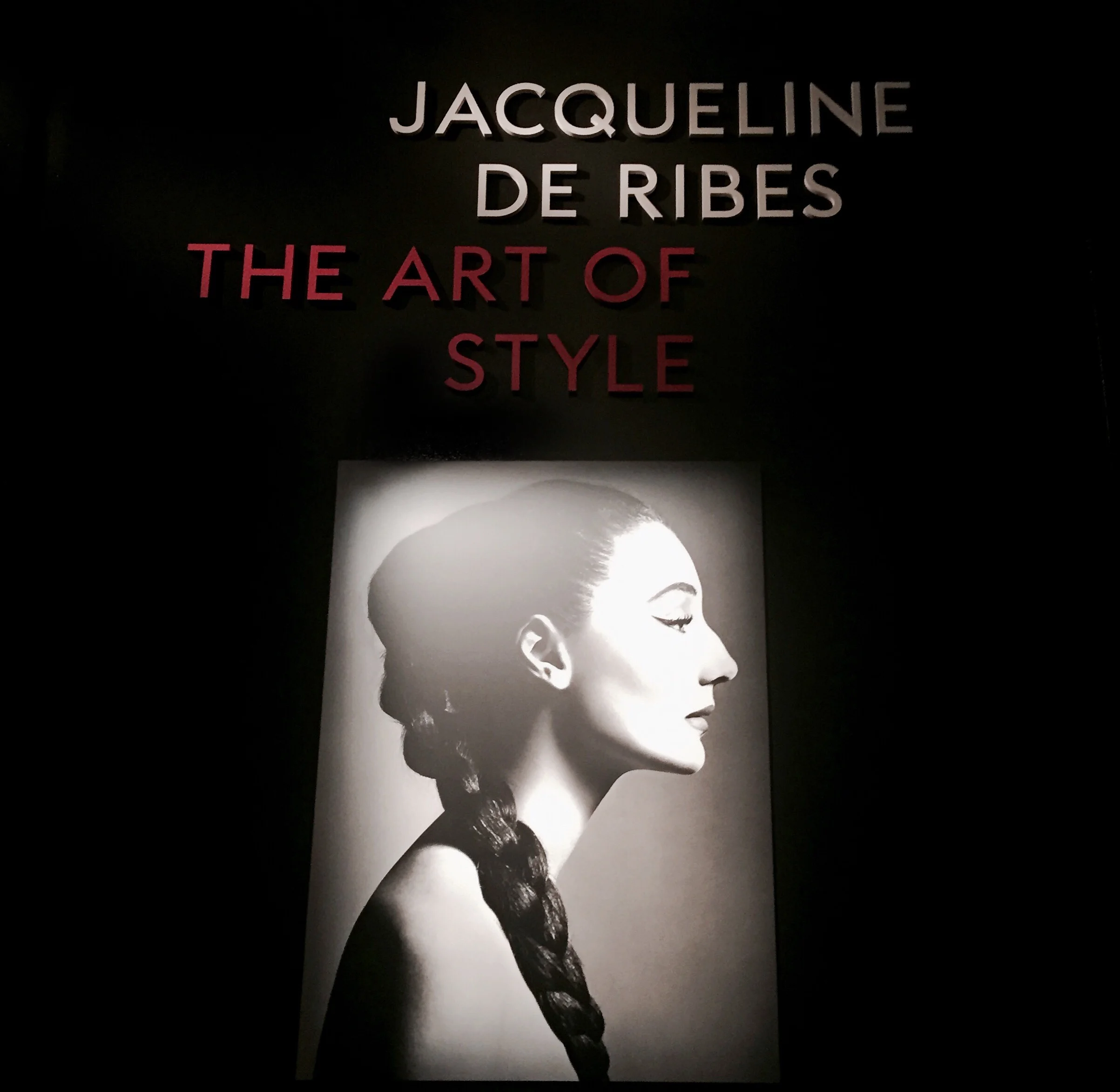 Entrance to the exhibition. Jacqueline de Ribes , 1955 Photograph by Richard Avedon, © The Richard Avedon Foundation