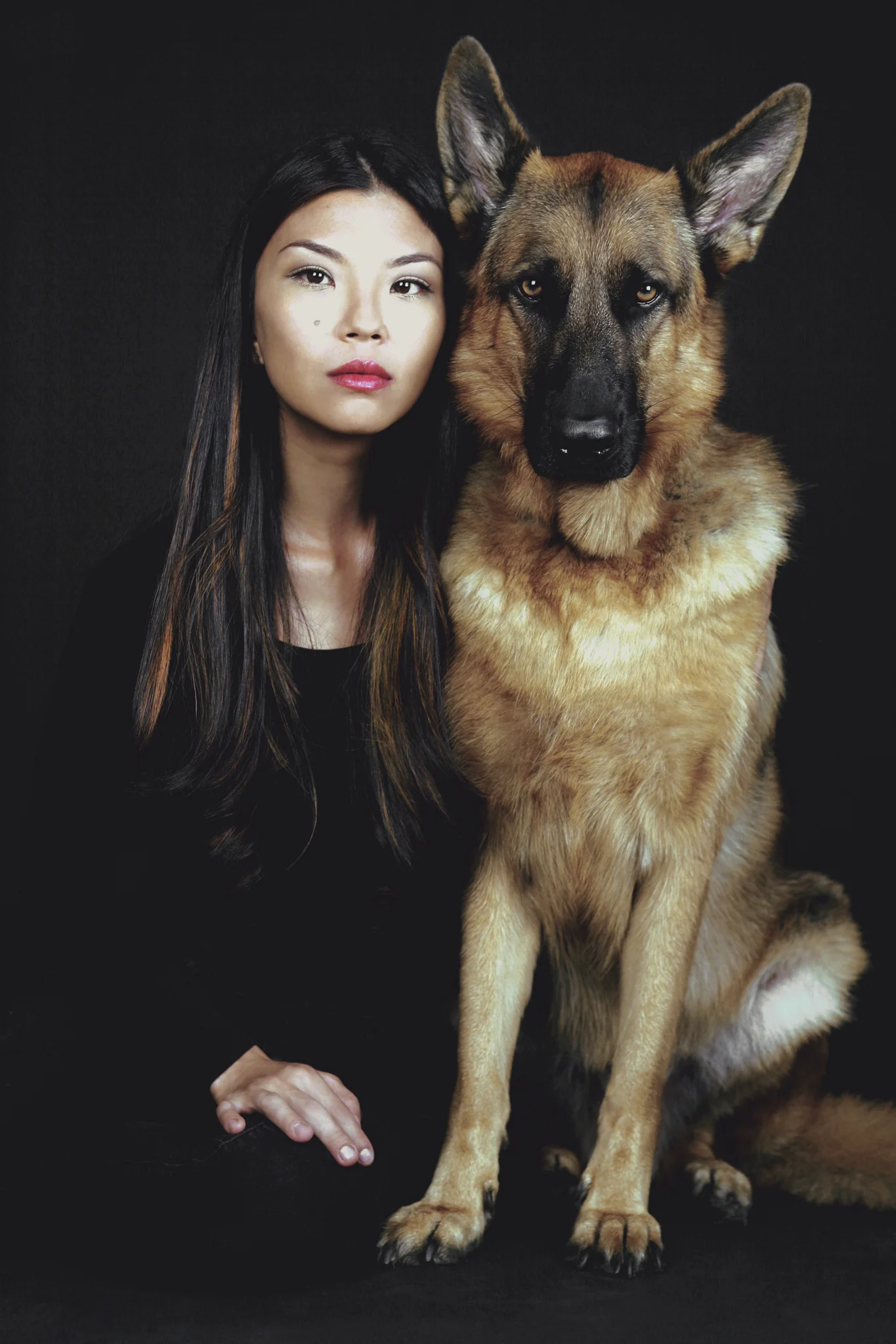 With my muse, MaQ, my German shepherd dog. © Gilles Decamps