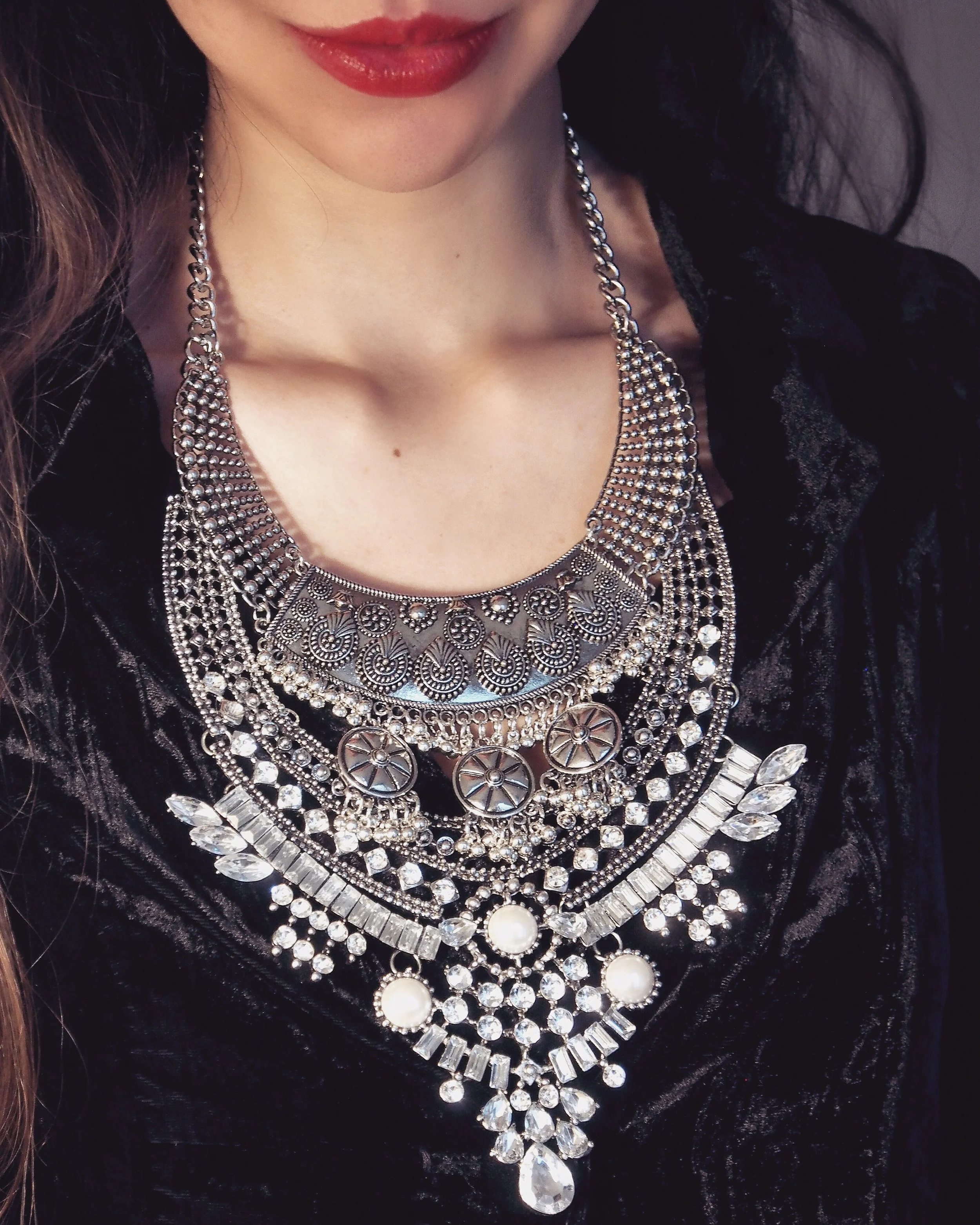 Wearing the Amazon necklace from Mirina Collections . ♥ ❤ ❥