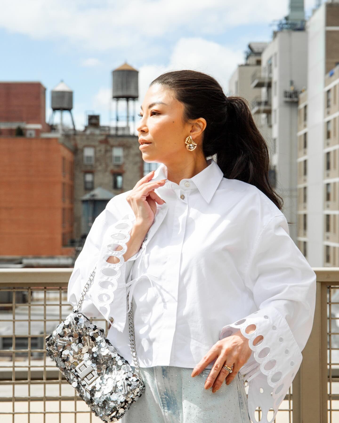 Coucou 🐣🤍🏙️ @hm #HM #SS24 #HMxMe

Shop the look on my @shop.Itk page and here: https://liketk.it/4CKJD #NewArrivals #outfitinspo #eyelet #springstyle
