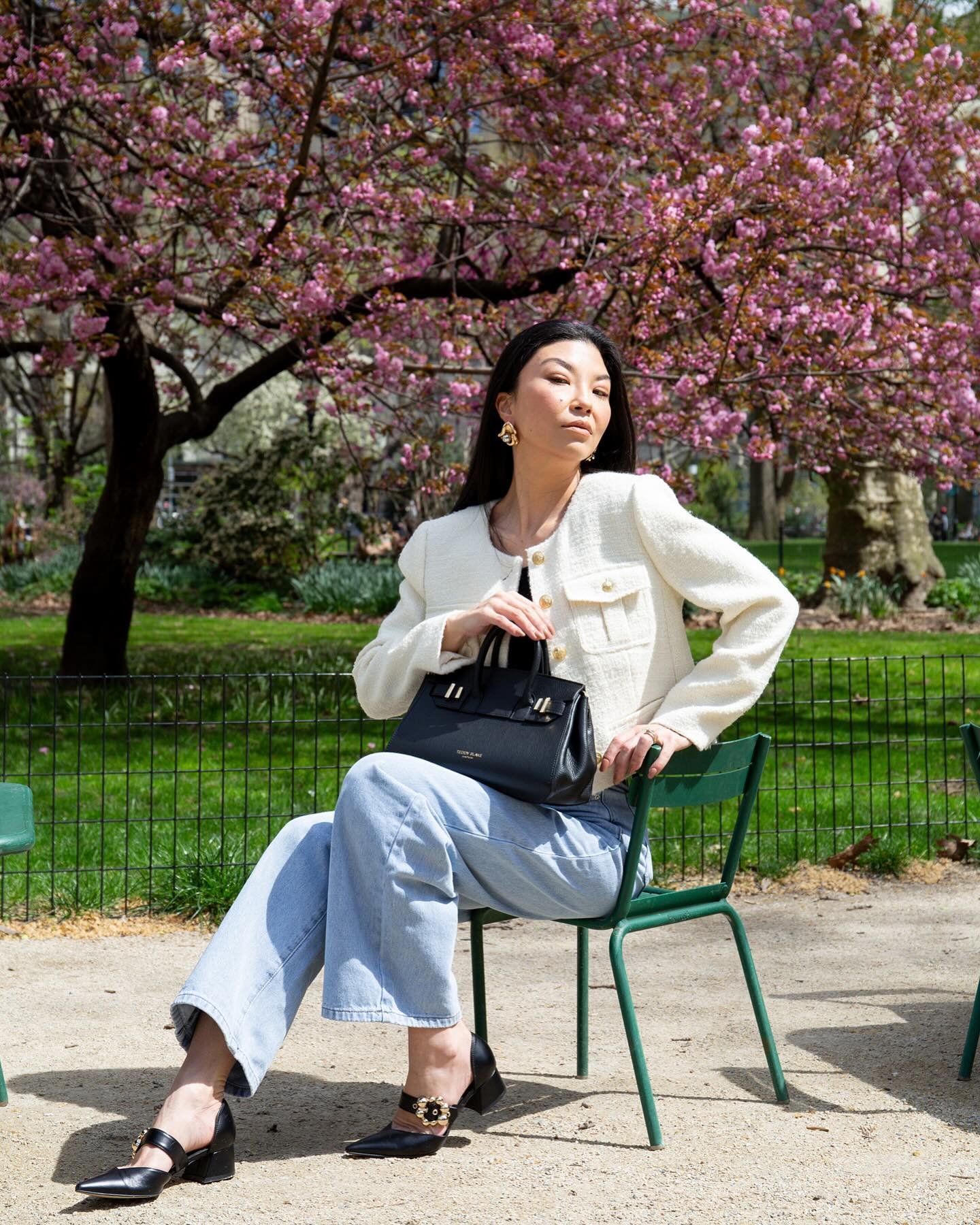 Sweet + petite @teddy_blake 🧁🌸🖤

The new Gigi handbag encapsulates Teddy Blake&rsquo;s modern-classic appeal. Made in Italy from&nbsp;soft pebbled leather the semi structured silhouette is reworked to fit an on-the-go lifestyle. Available now at @