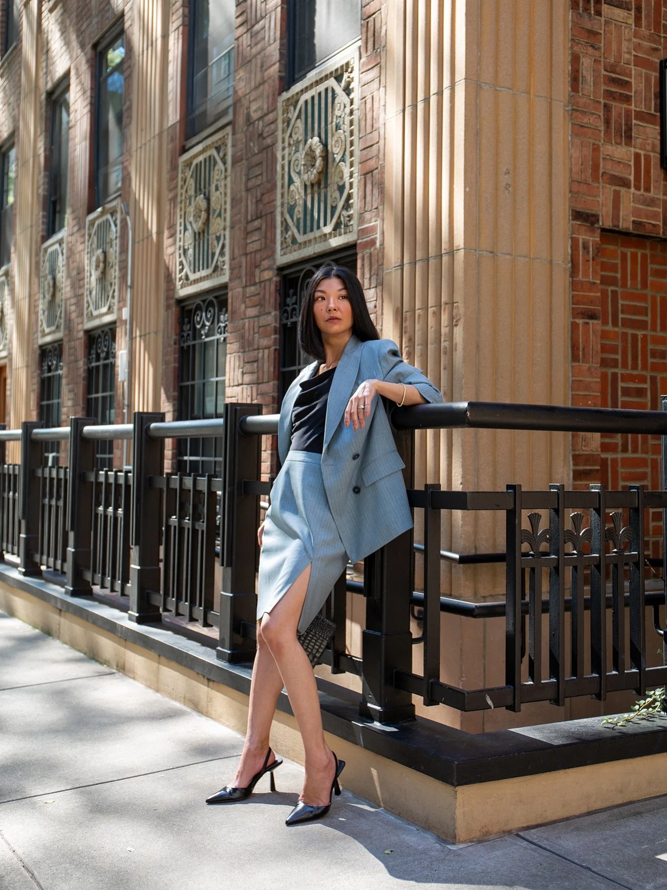 Back to life, back to reality 🖊️📐 @meessebrand

#meesse #suitstyle #workwear #streetstyle #prefall