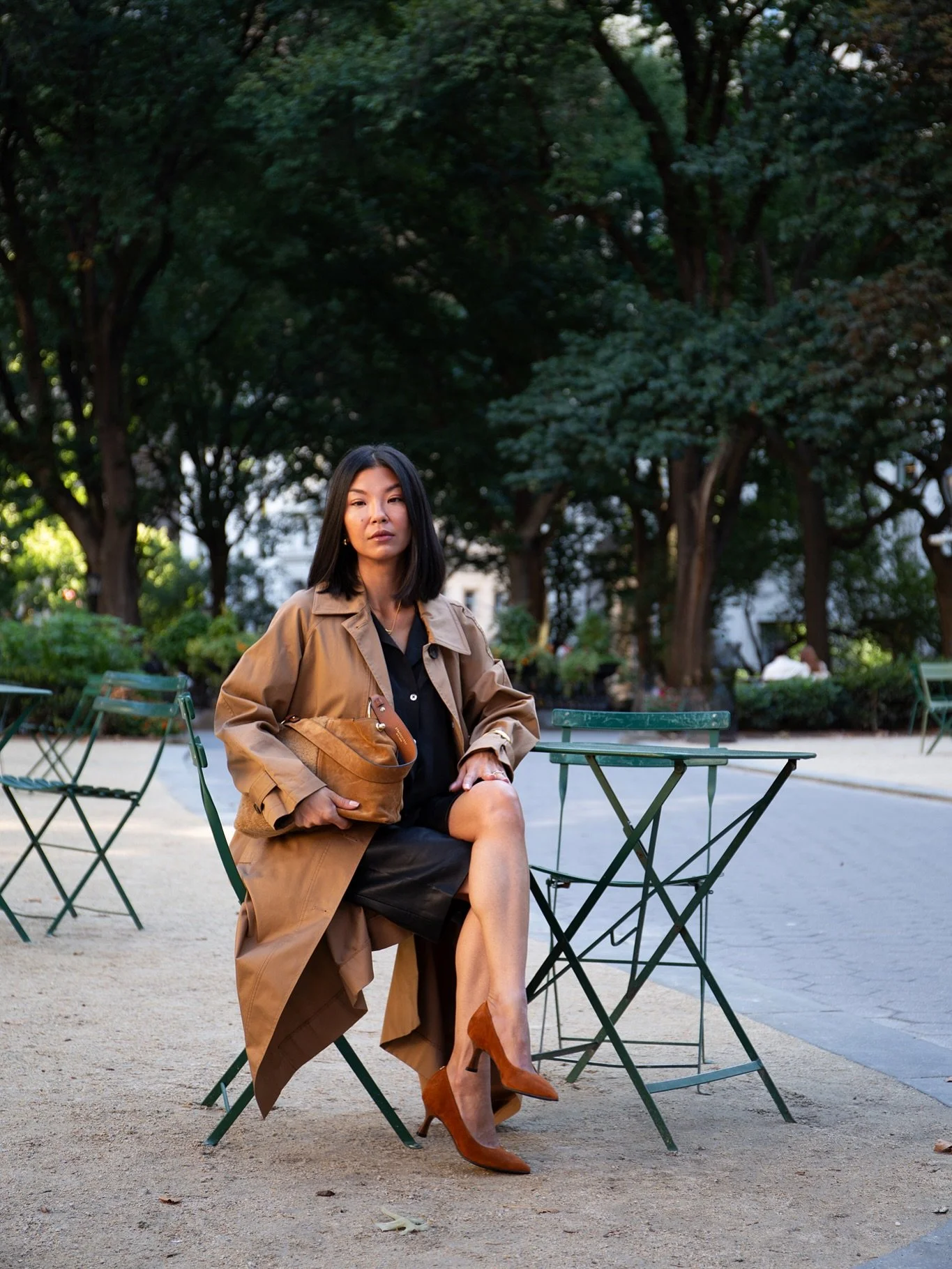 Tan &amp; Suede 🧡👜

Shop the look on my&nbsp;@shop.Itk&nbsp;page and here:
https://liketk.it/5m2rW
#prefall #suedeheels #outfitinspo #streetstyle #neutralstyle