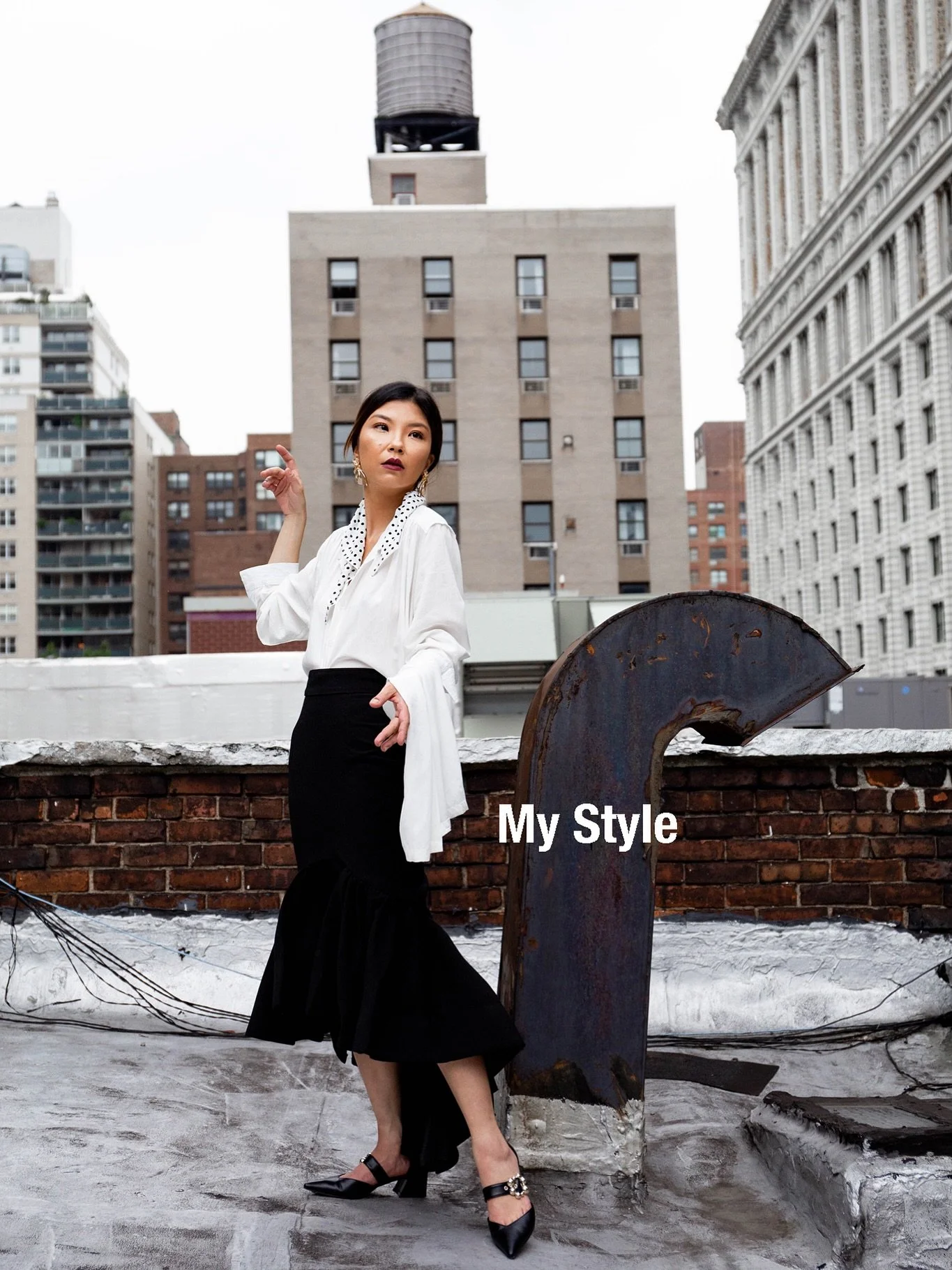 Over the years I&rsquo;ve realized my style always comes back to the same foundations &mdash; tailoring, strong outerwear, feminine silhouettes, and neutral palettes that work everywhere. 🤍✨

Which look is your favorite?
Shop the looks on my @shop.I