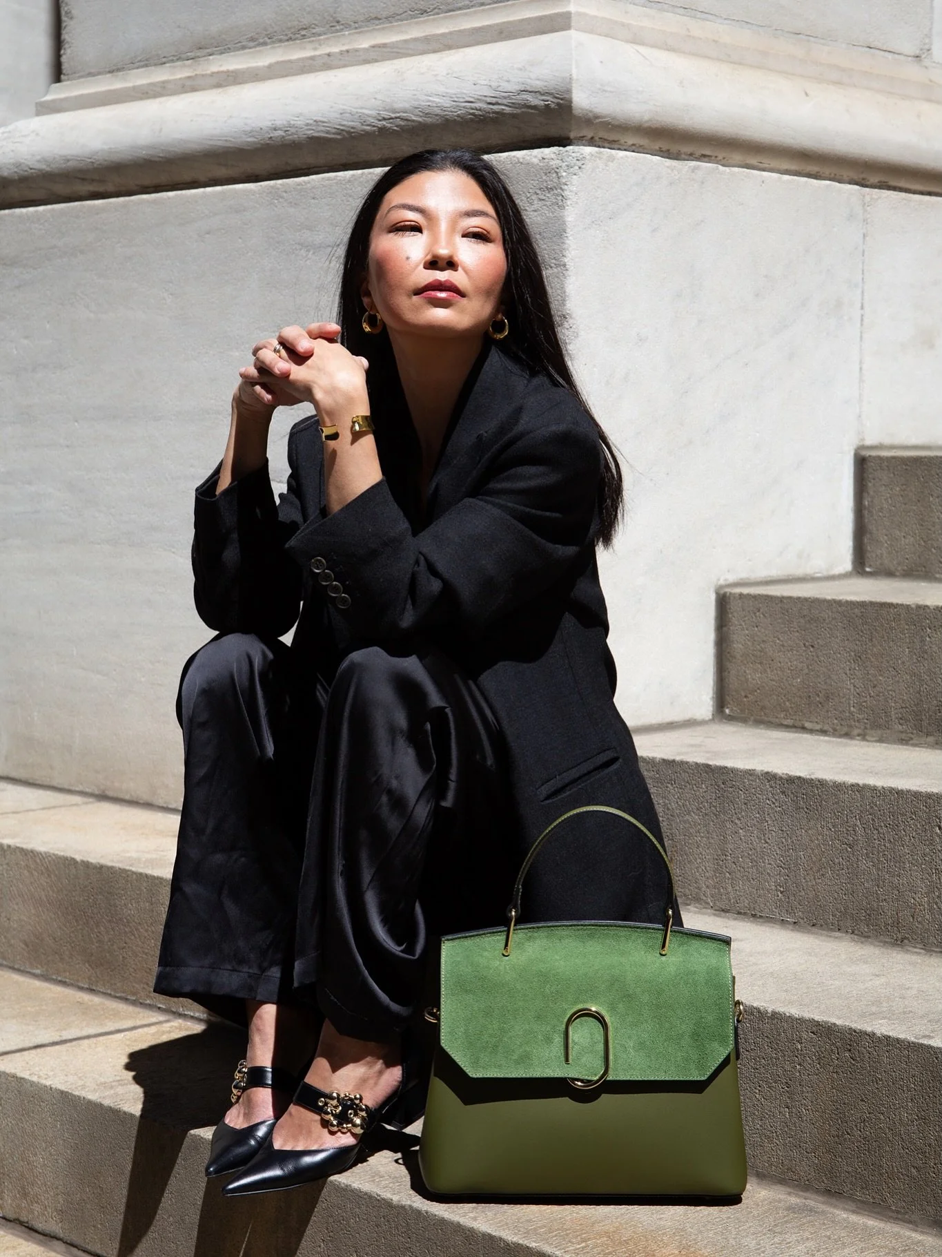 Spring, but make it sleek 💚🖤 Black silk, emerald details, and the iconic @leparmentierparis Thais bag. 💼✨

shop the bag on my&nbsp;@shopmy&nbsp;page and here: 
https://go.shopmy.us/p-54122810 #greenbag #springstyle #blackandgreen #bagoftheday #lep