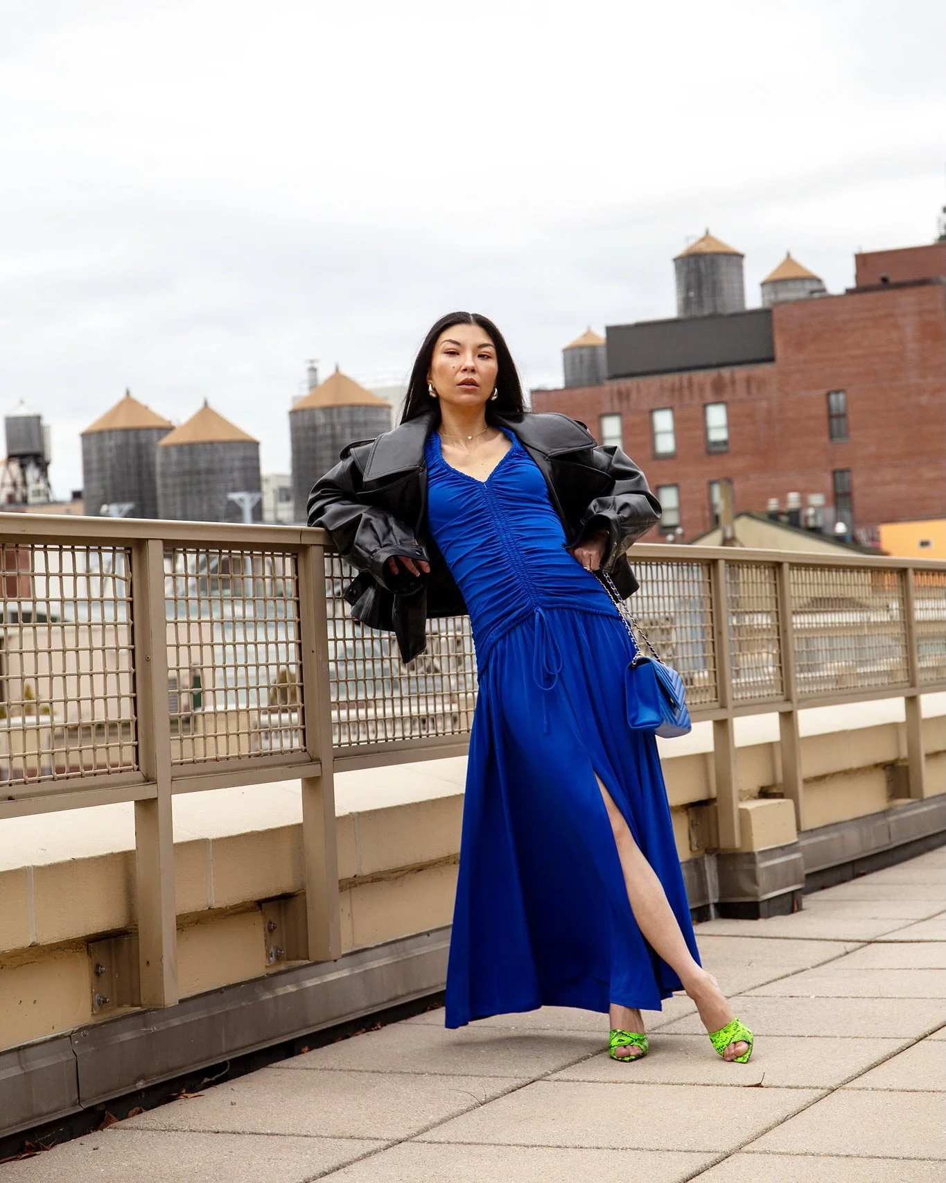Le bleu 💙

Shop the outfits on my @shop.Itk page and here:
https://liketk.it/6cUWp
#springstyle #fashiondaily #blueoutfit #outfitideas #streetstyle