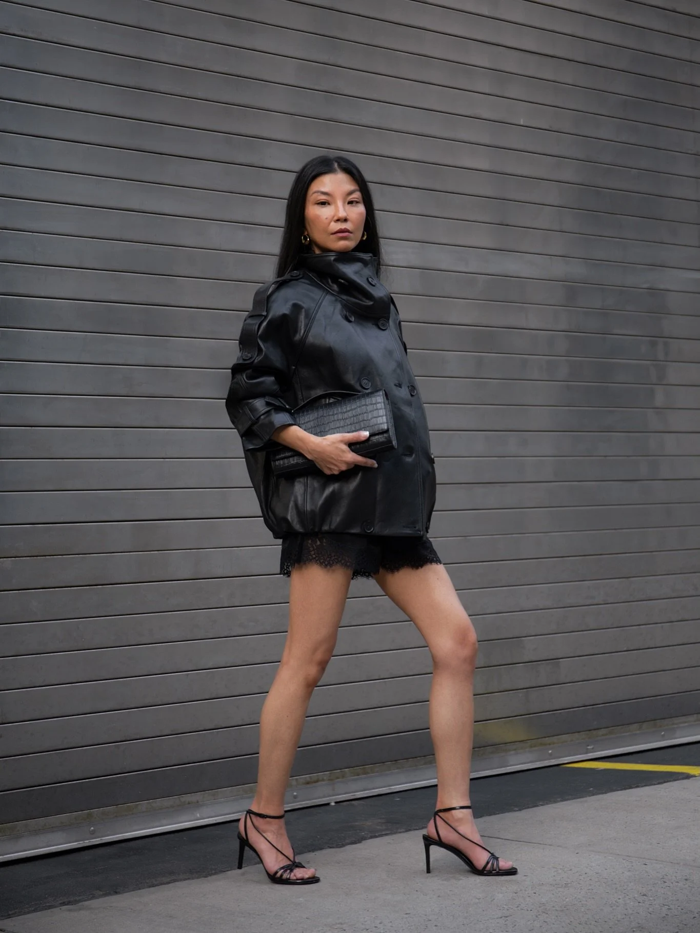 September entered the chat. 🖤
Still showing a little leg, but mentally I&rsquo;ve already moved into leather weather. @firelady_fur 
Who else is ready to get dressed for fall again?
#FallStyle #LeatherWeather #TransitionalStyle #NYCStyle #Over40Styl