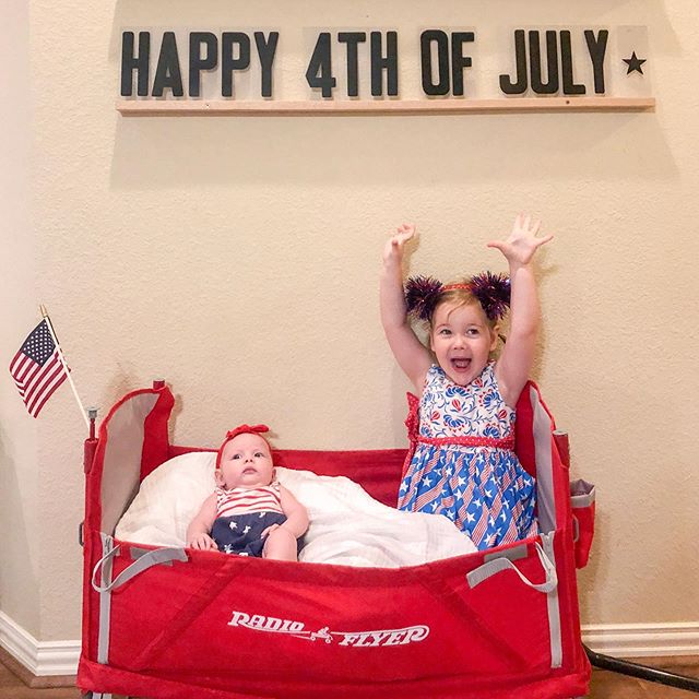 Happy 4th of July from my favorite girls 🎆
