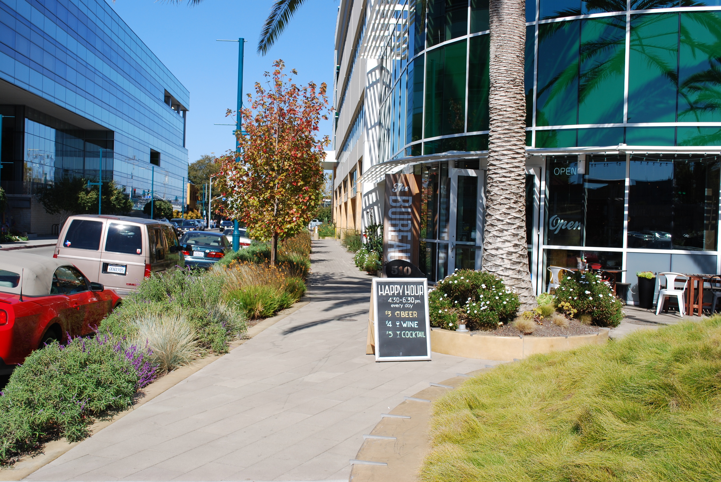 21.2 emeryville sidewalk.JPG