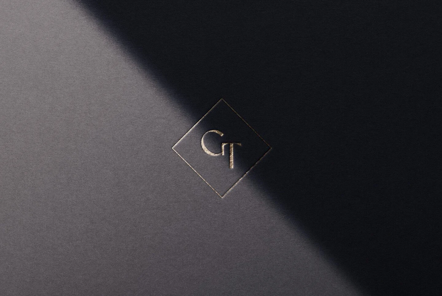 You can love your logo, but if you don't have a BRAND SYSTEM you are missing out on so many opportunities to grow your brand recognition. ⁠
⁠
⁠
#submark #logo #logodesign #branddesigner #branddesign #branding #brandidentity #femaleentrepreneur  #bran