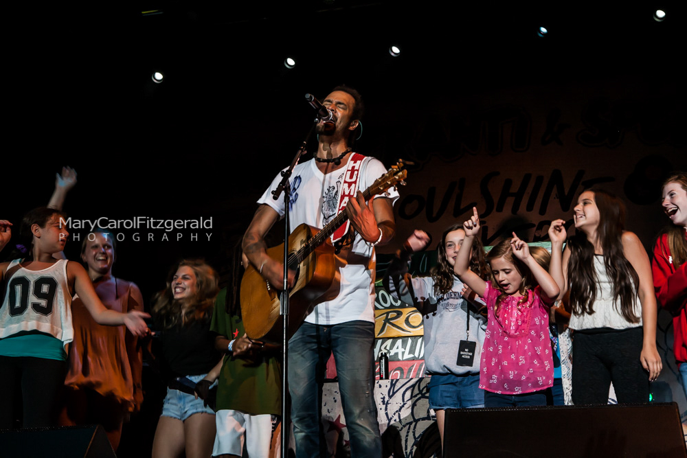 Michael-Franti+Spearhead_1117.jpg