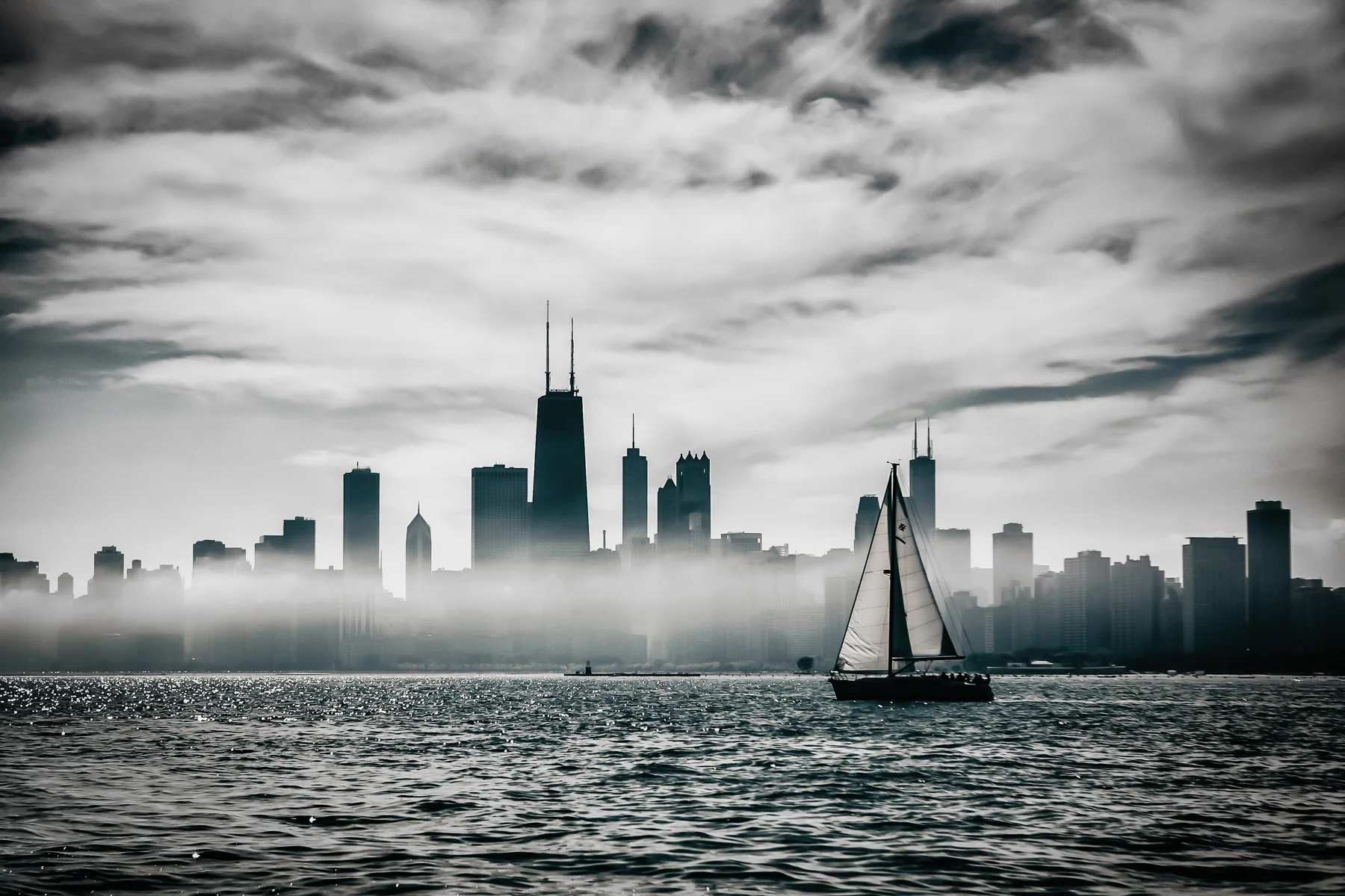 Sailing_Chicago_IMG_6888-R-R-FreeSpirit.jpg