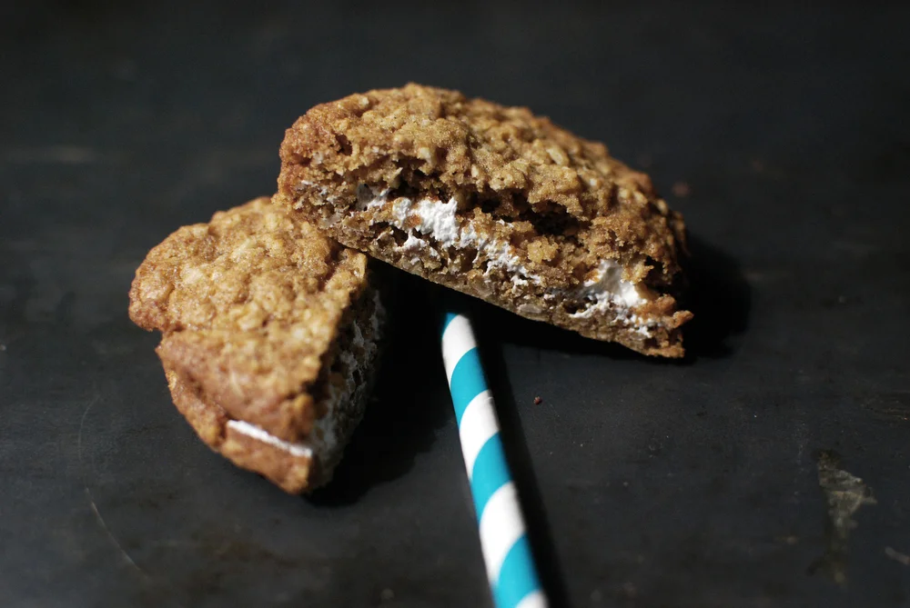 Oatmeal creme pie