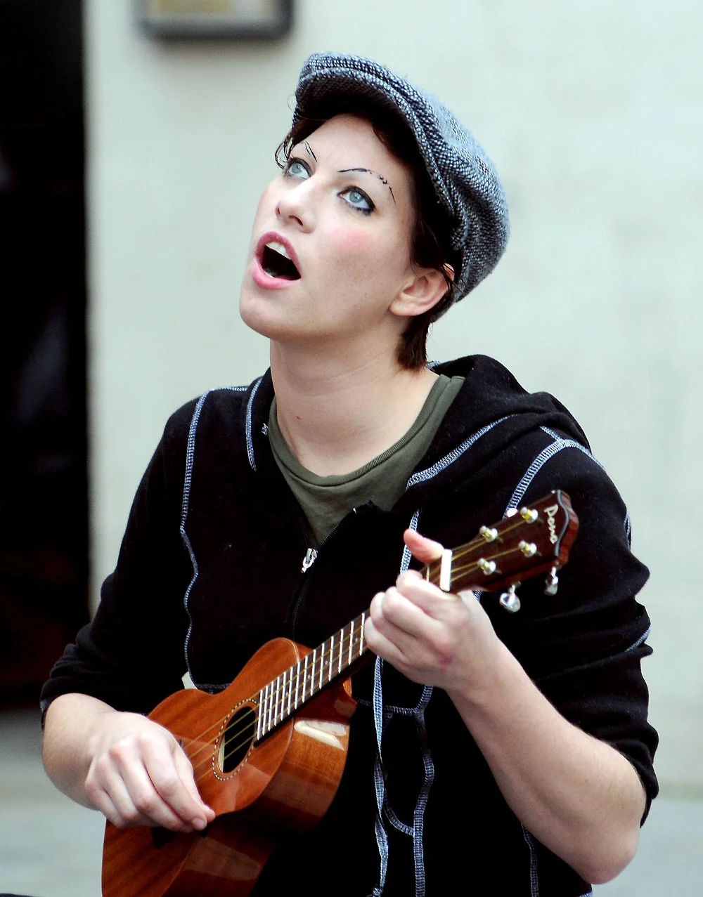 **Exclusive**
Amanda Palmer of 'The Dresden Dolls'
plays an intimate outdoor gig in Meeting House Square in Temple Bar
Dublin, Ireland - 26.09.08.
Credit: (Mandatory): WENN