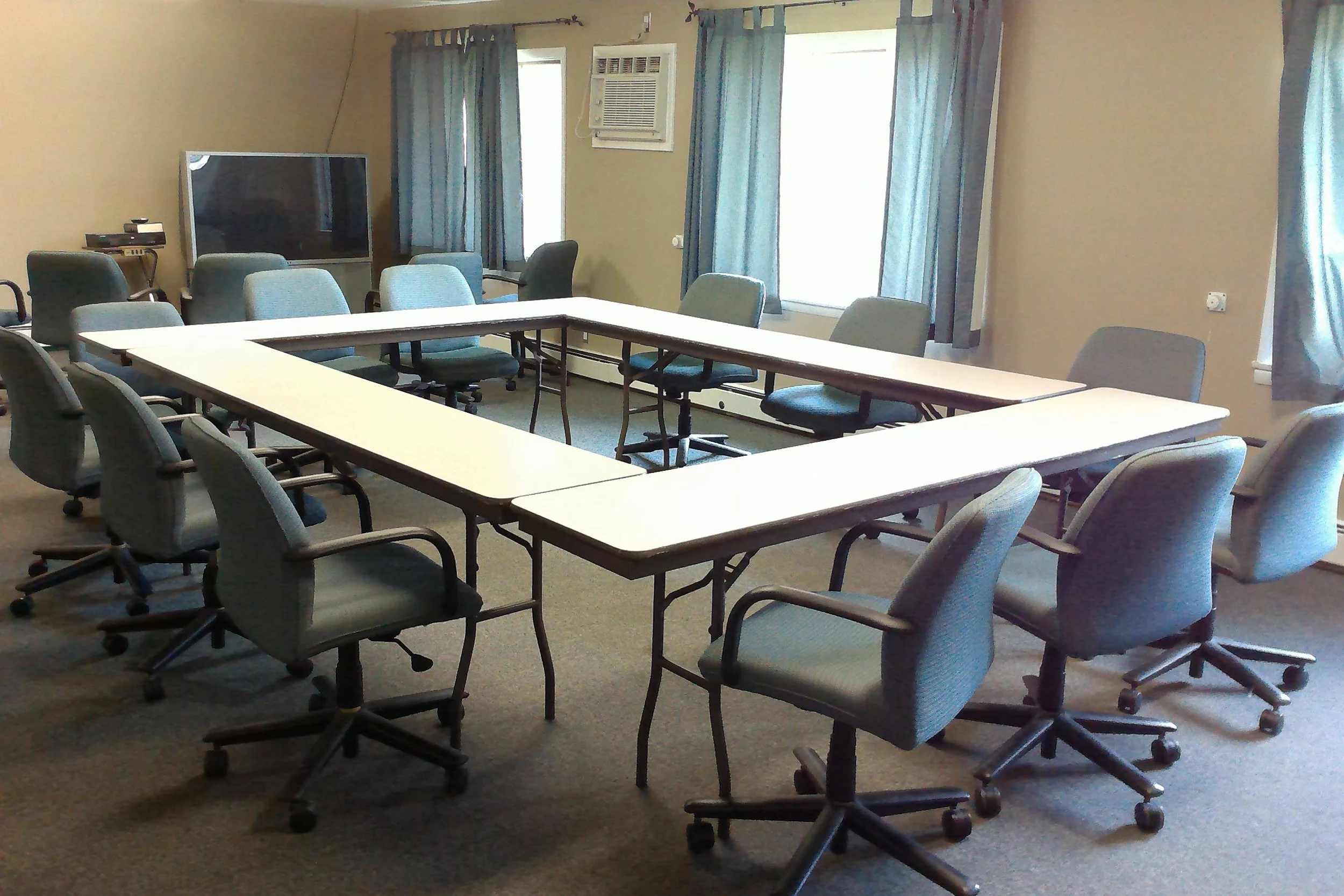 Elm Room - in South Wing Seats 25 - dining for 24