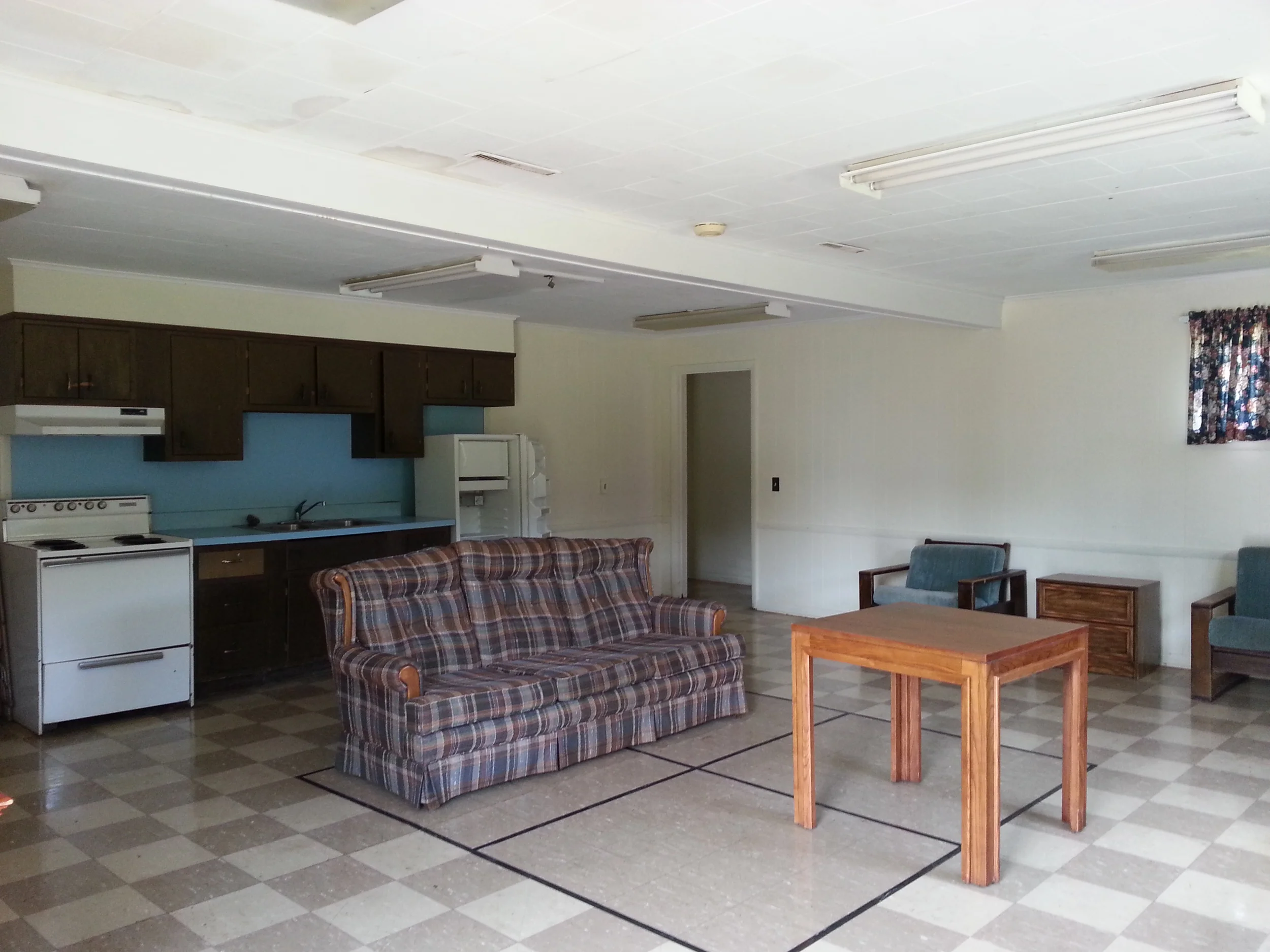 Cabin Meeting Room (Seats 20)