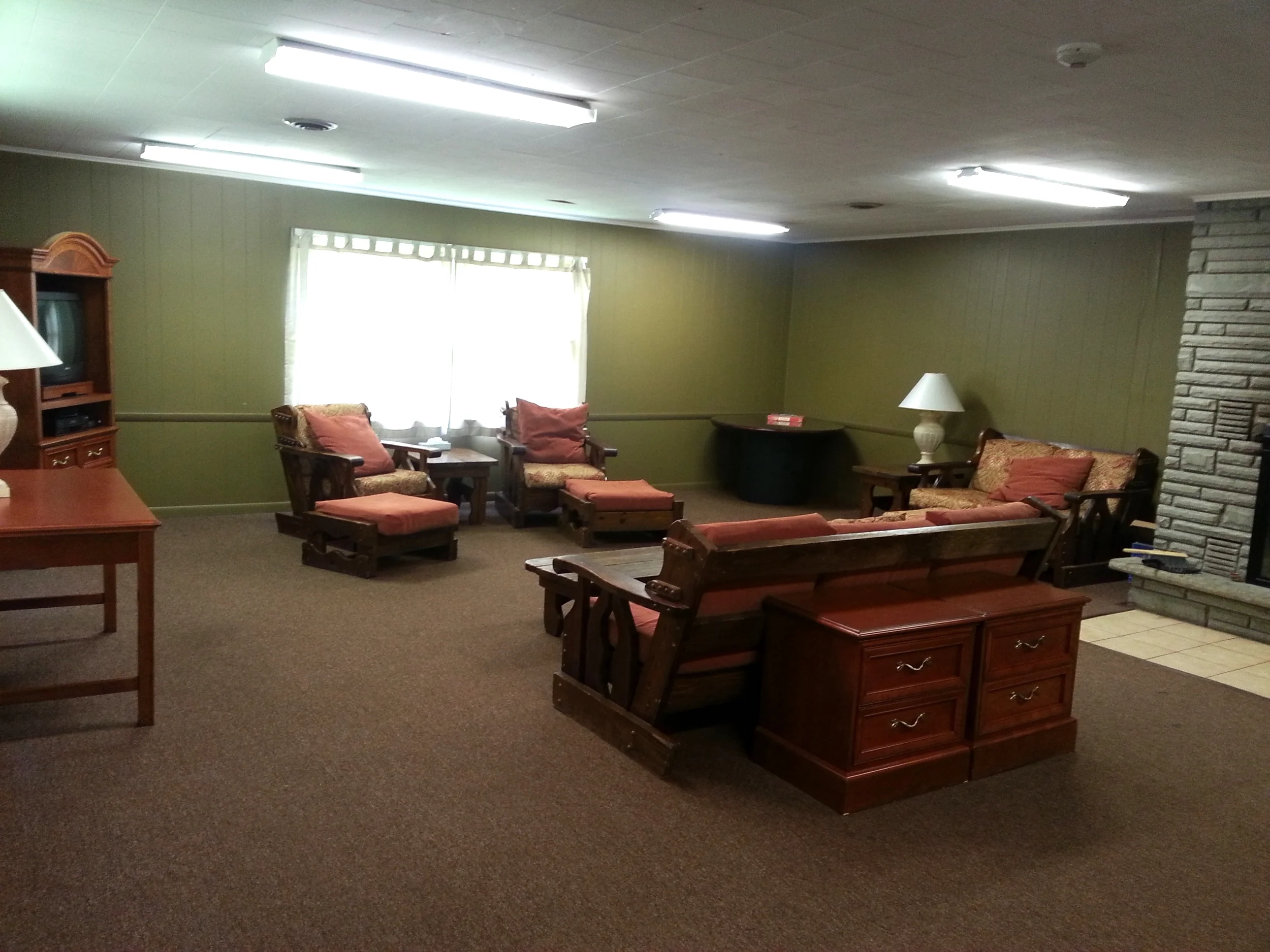 Retreat Center Meeting Room (Seats 24)