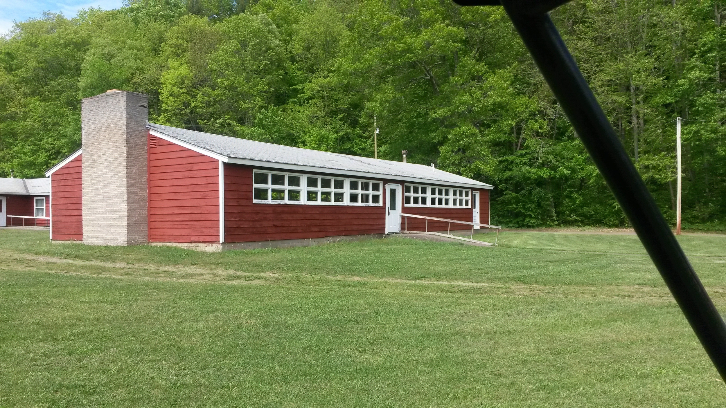 Cabin Hall (Exterior) 30' x 60' (Seats 100)