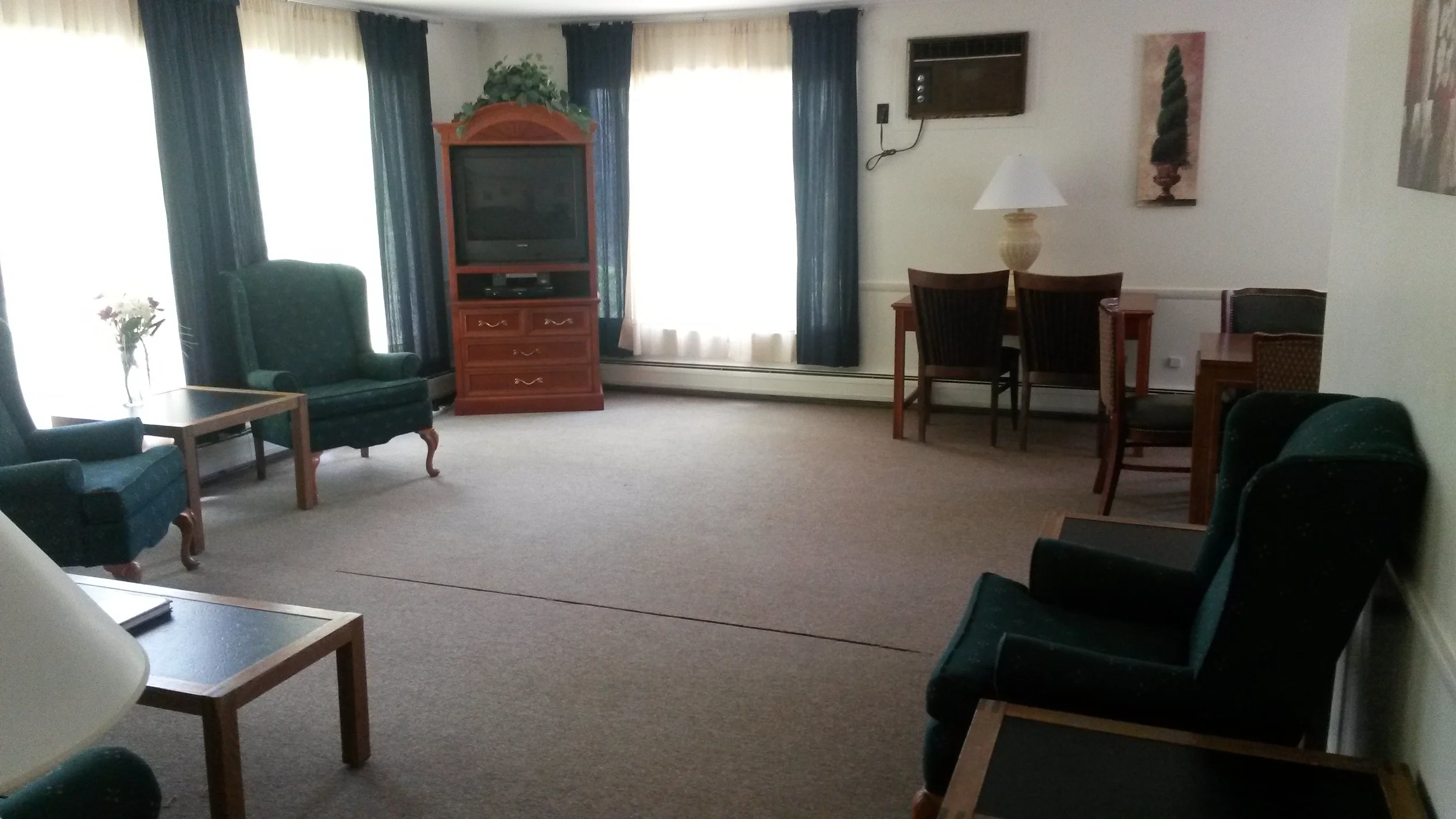 Hillside House Lounge Area - Upstairs (Seats 20)