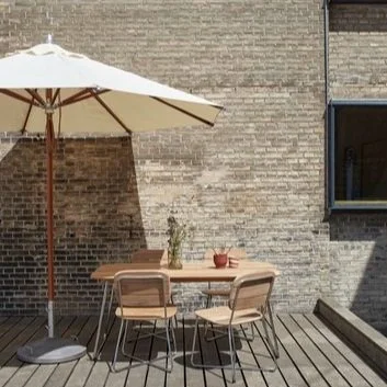 Lilium_Fritz Hansen_Outdoor Dining Table_West Out East