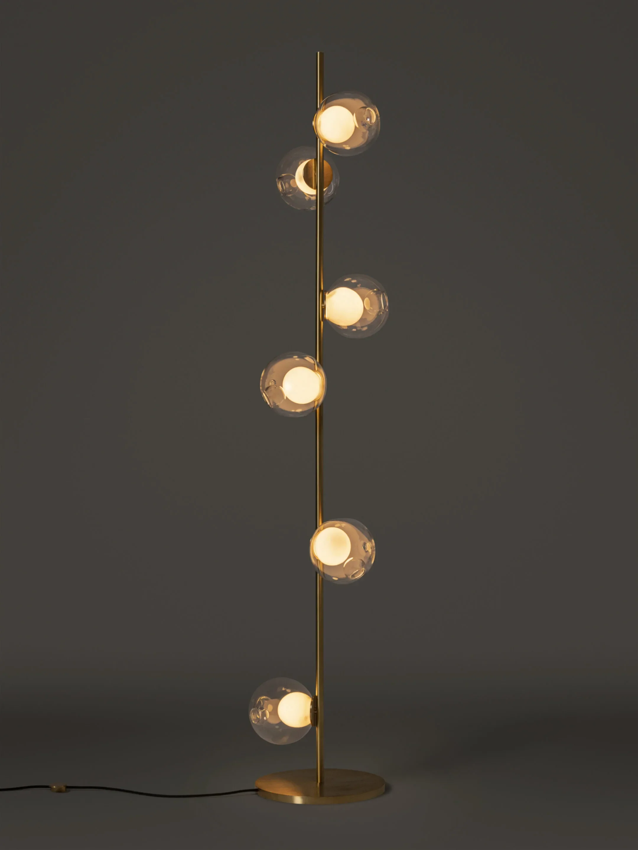 28.6-Floor-Brass-Clear-Dark.jpg.webp