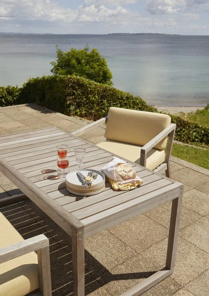 Virkelyst_Fritz Hansen_Outdoor Dinning Table_West Out East