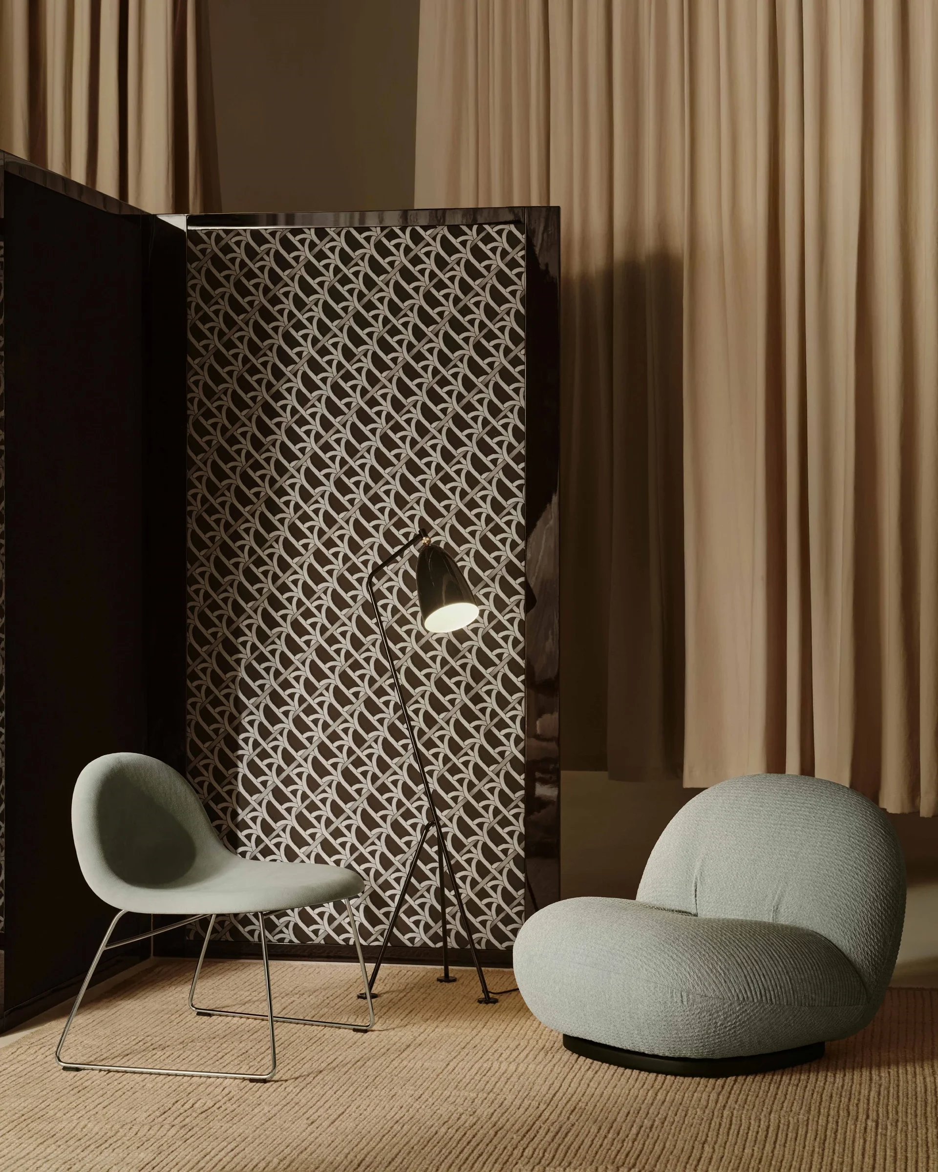 gubi_summer-2025_22_pacha-lounge-chair-by-pierre-paulin.webp