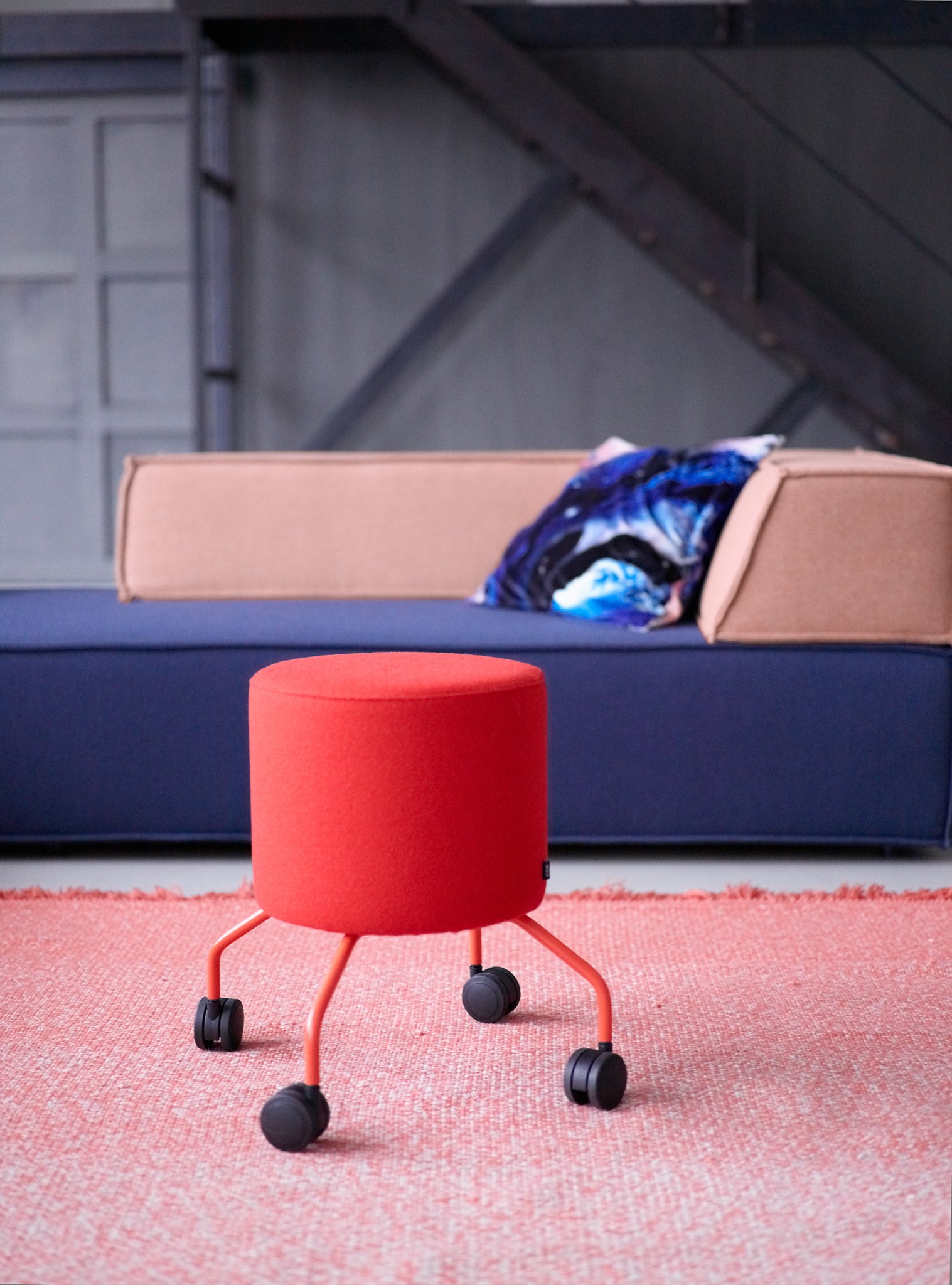 COR_Drop stool_RGB (23).jpg