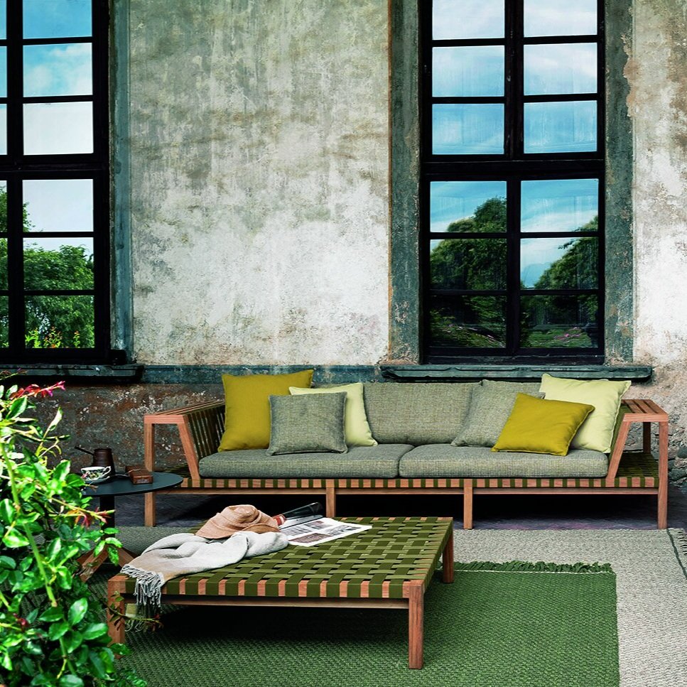 Network_Roda_coffee table_outdoor