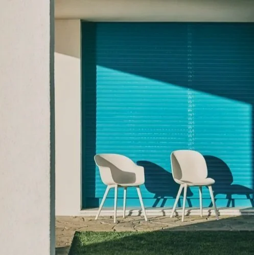 Bat Dining Chair - Un-Upholstered, Plastic base, Monochrome, Outdoorr_Gubi_Dining Chairs_Outdoor