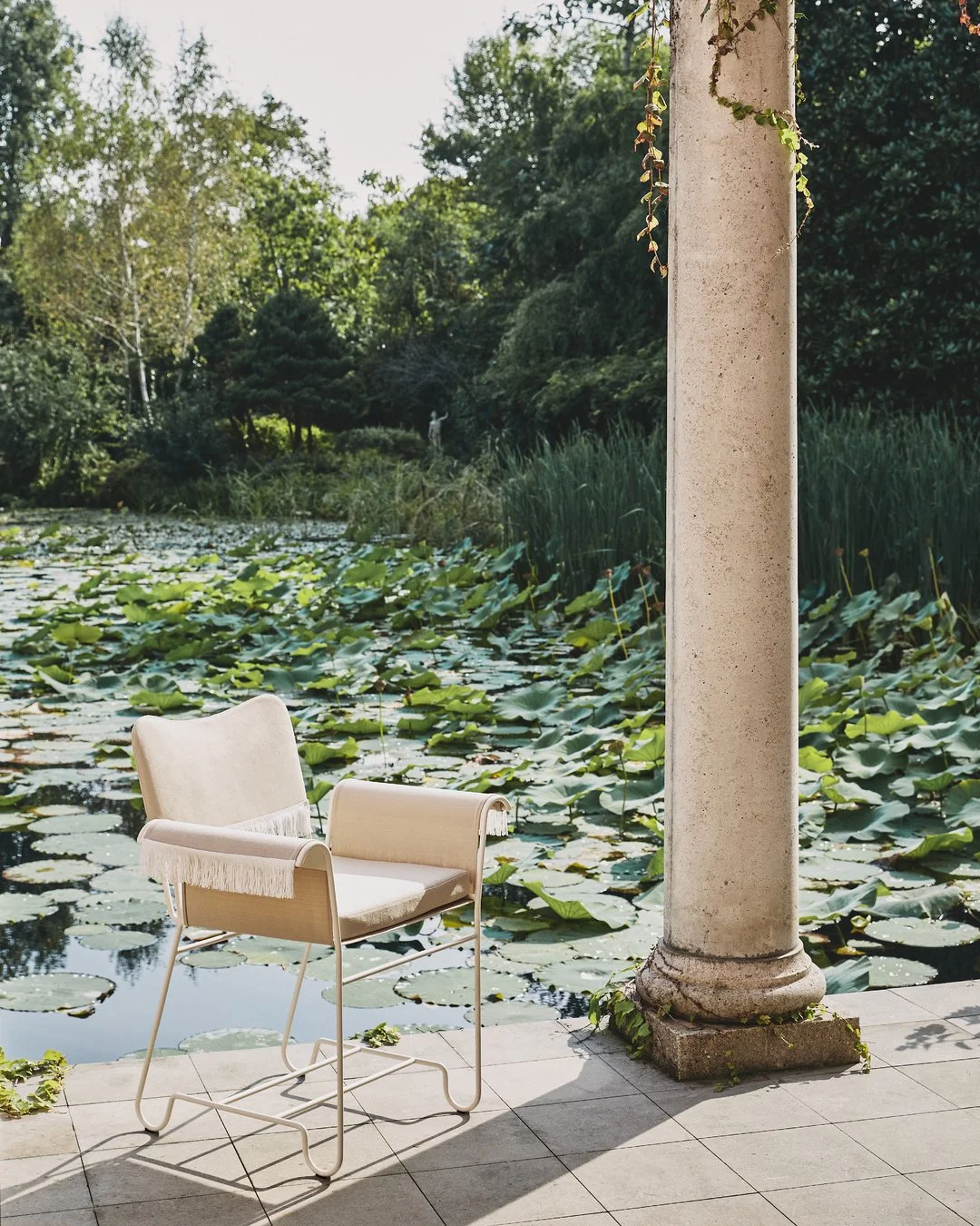 Tropique_Gubi_dining chair_outdoor