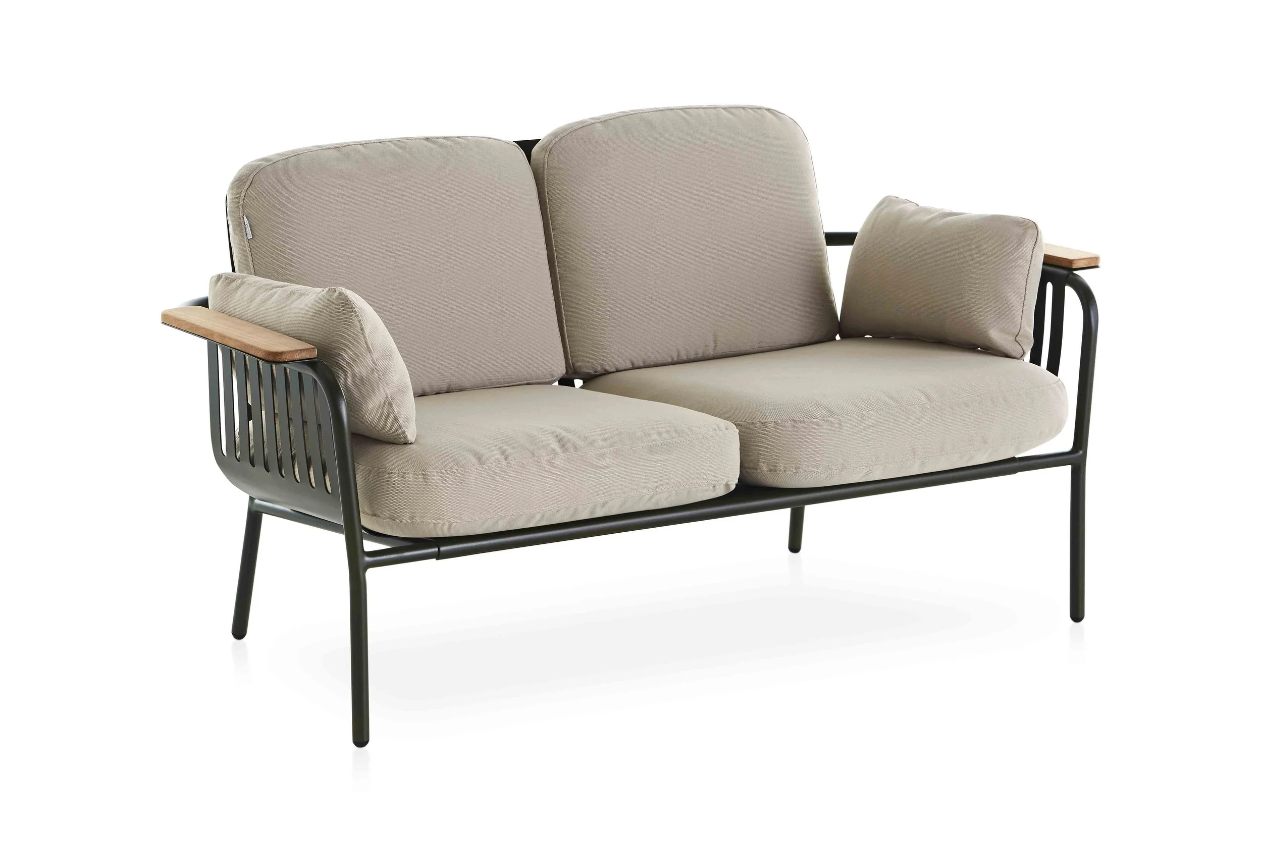 Capa_Gandia Blasco_sofa_outdoor