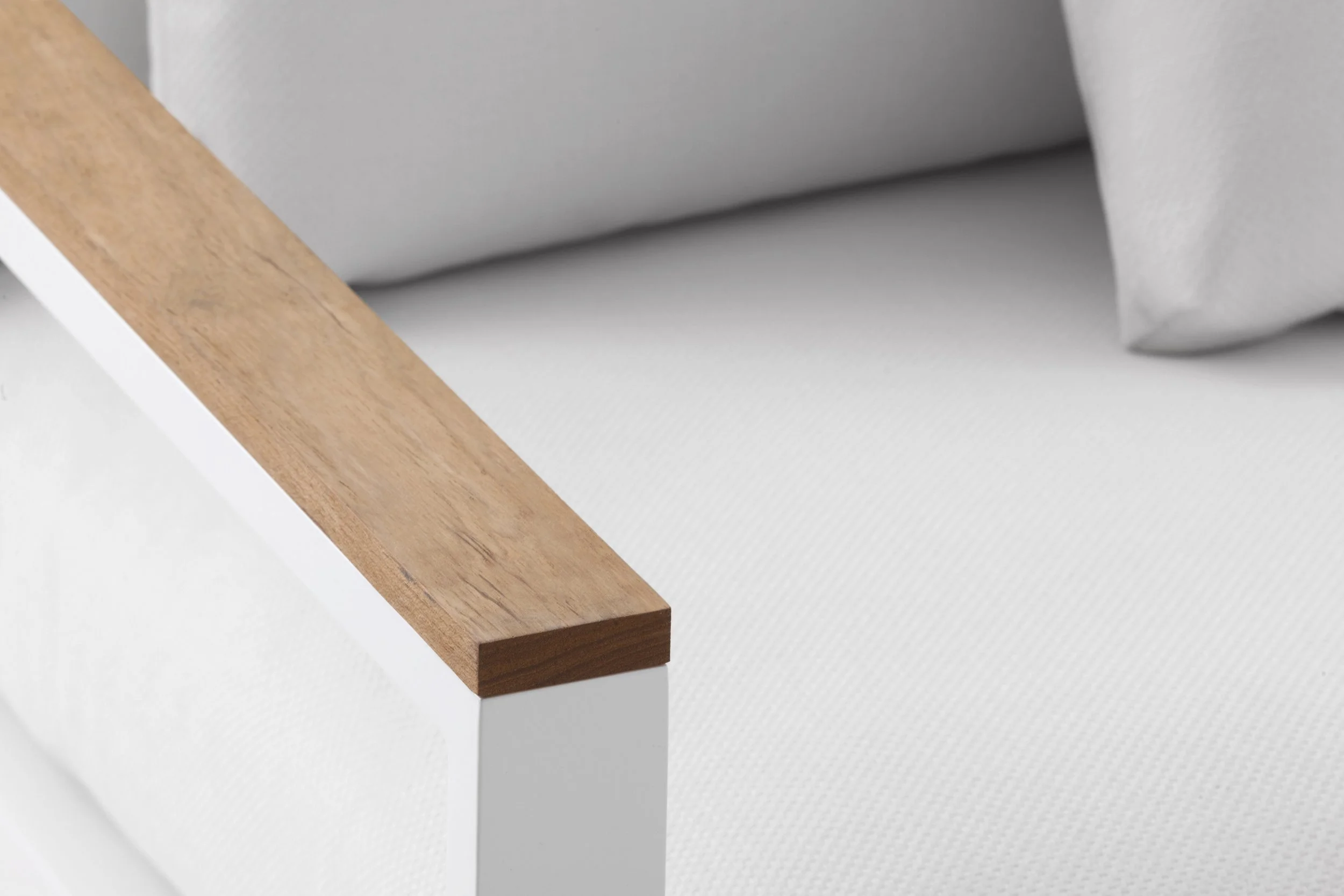 Timeless_Gandia blasco_sofa_outdoor