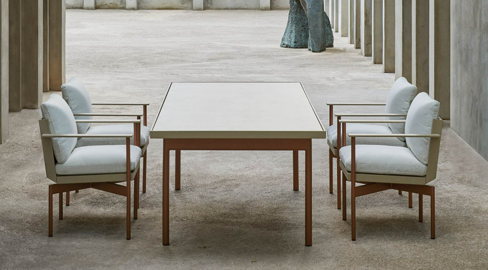 Onde_Gandia Blasco_dining table_outdoor