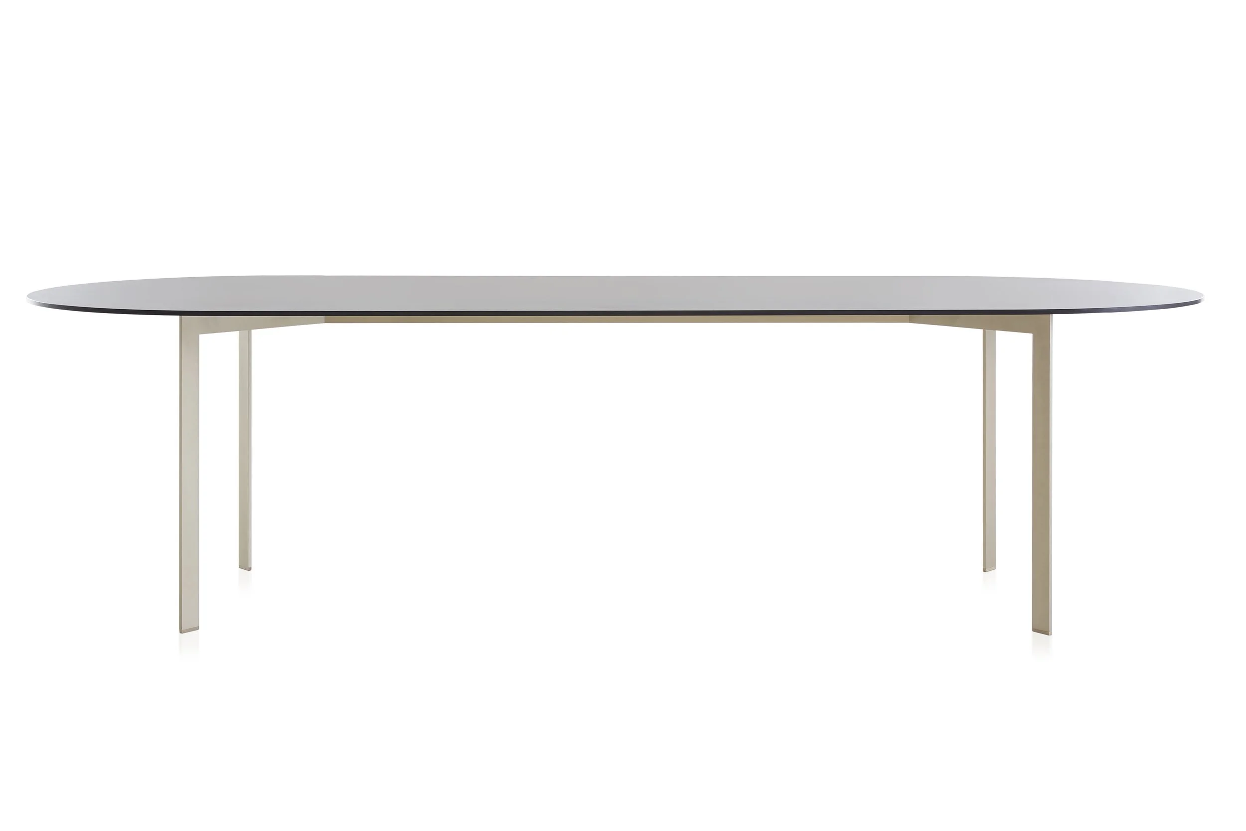 Solanas Club_Gandia Blasco_dining table_outdoor