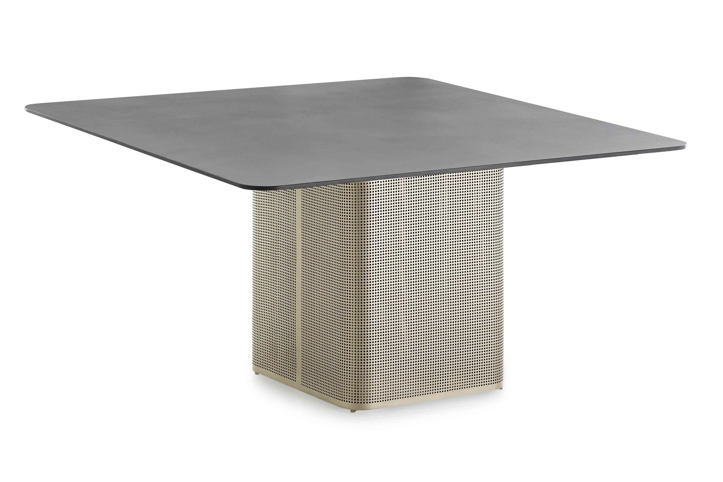 Solanas Club_Gandia Blasco_dining table_outdoor
