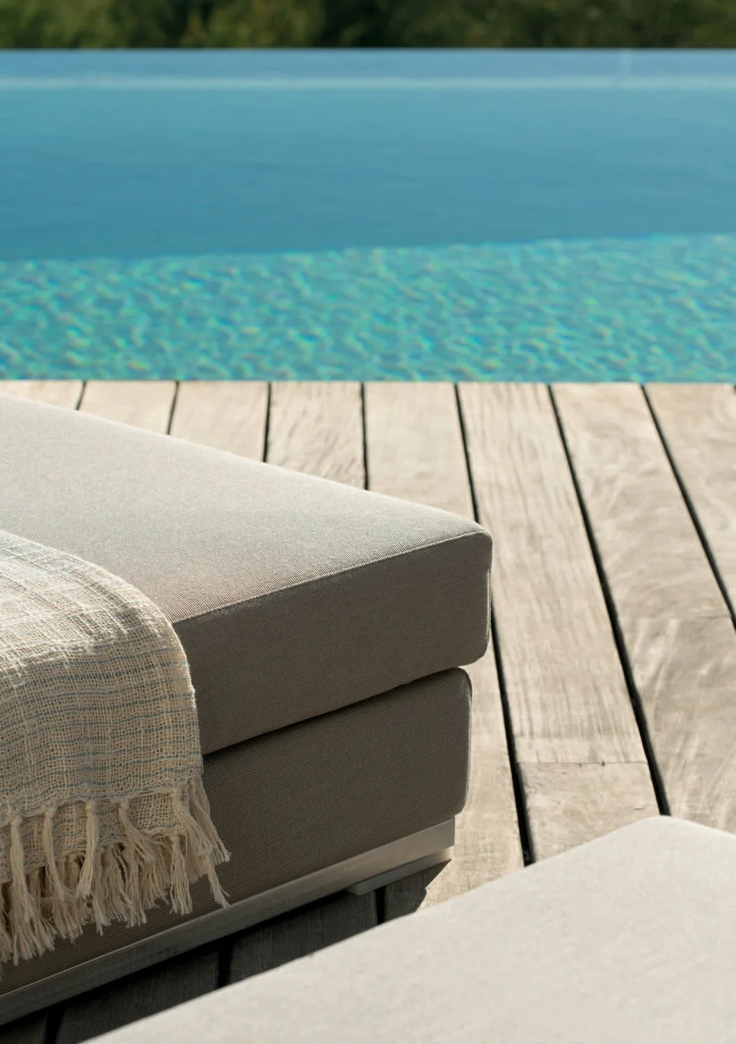 expormim-furniture-outdoor-slim-C661-chaise-longue-03-9.jpg
