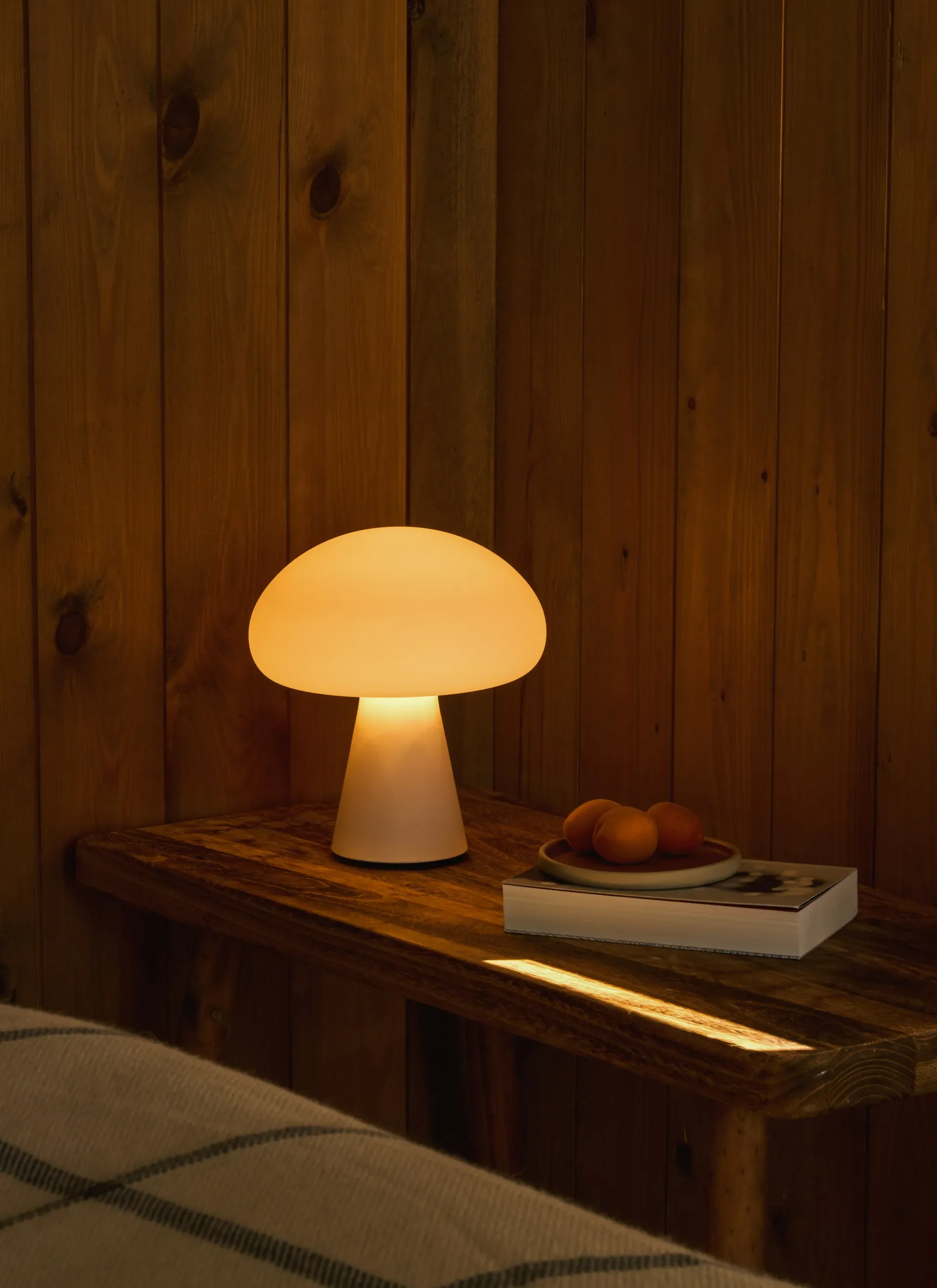 10056712_L3_Obello_Table+Lamp_Frosted+Glass.webp