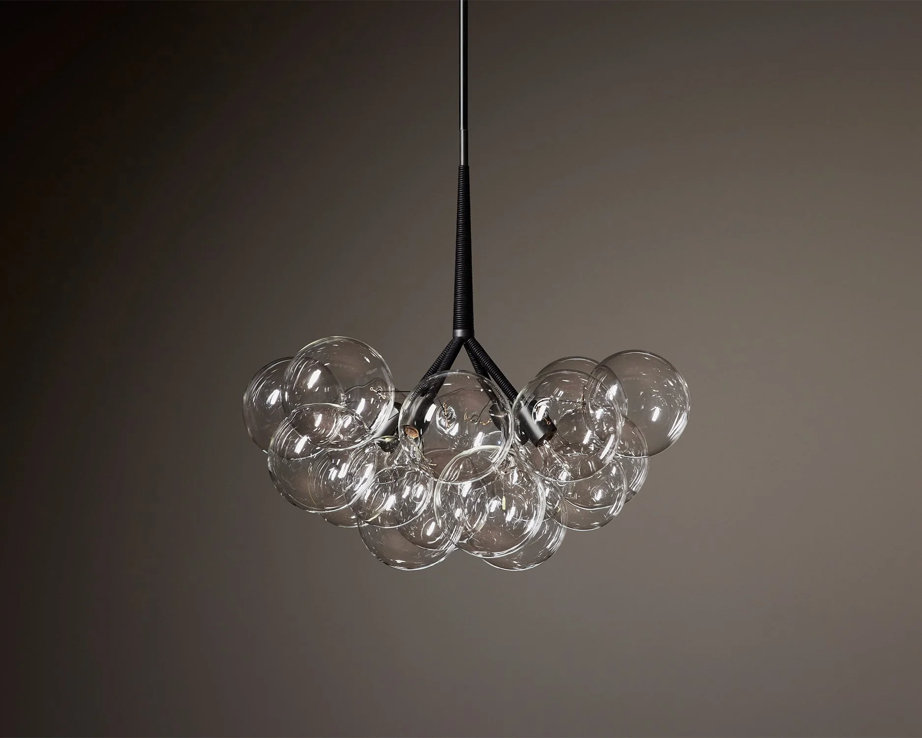 2022_Pelle_BubbleChandelier_X-Large_Off.jpg
