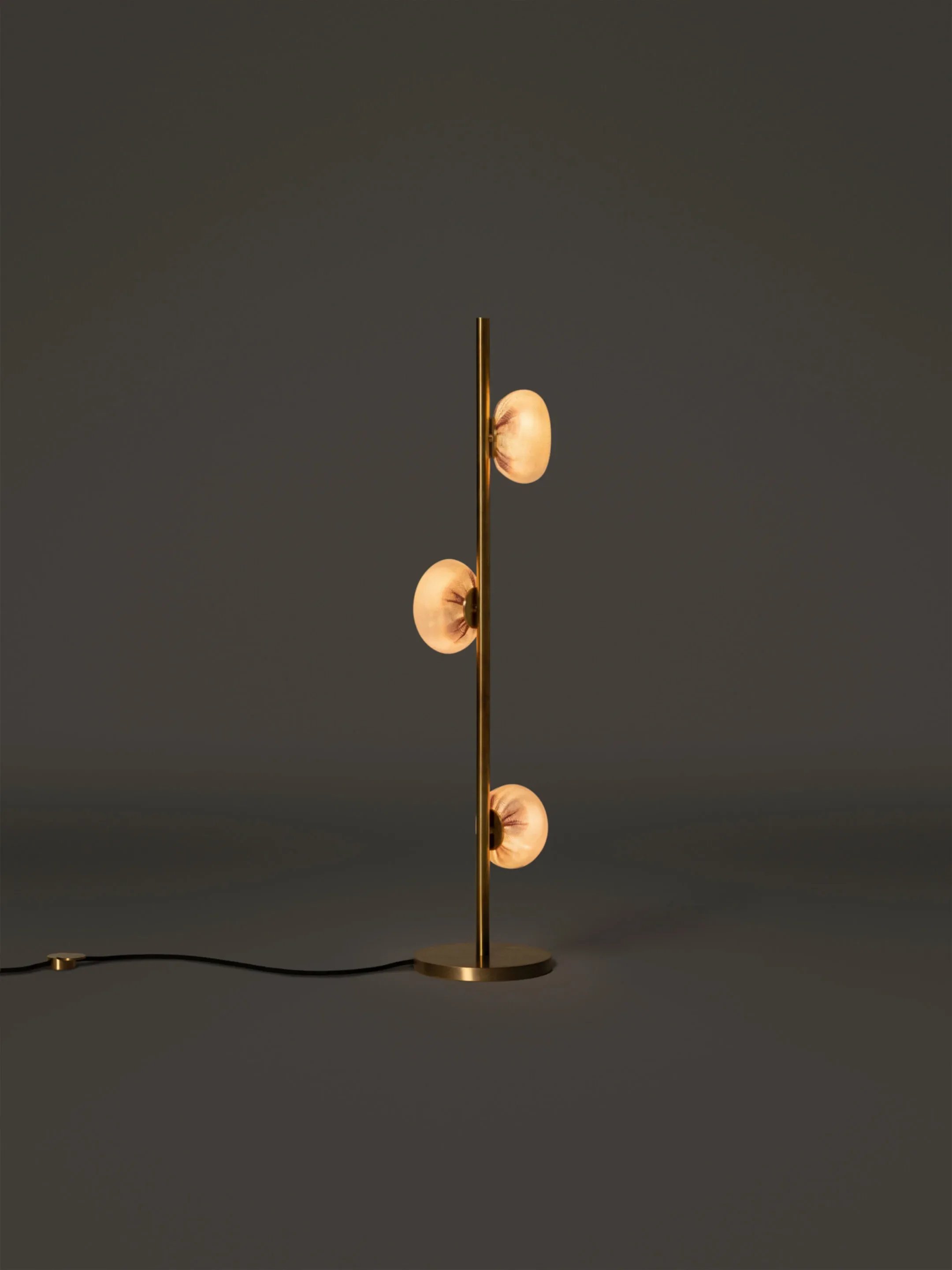 84v.3-Floor-3ft-Brass-Dark.jpg.webp