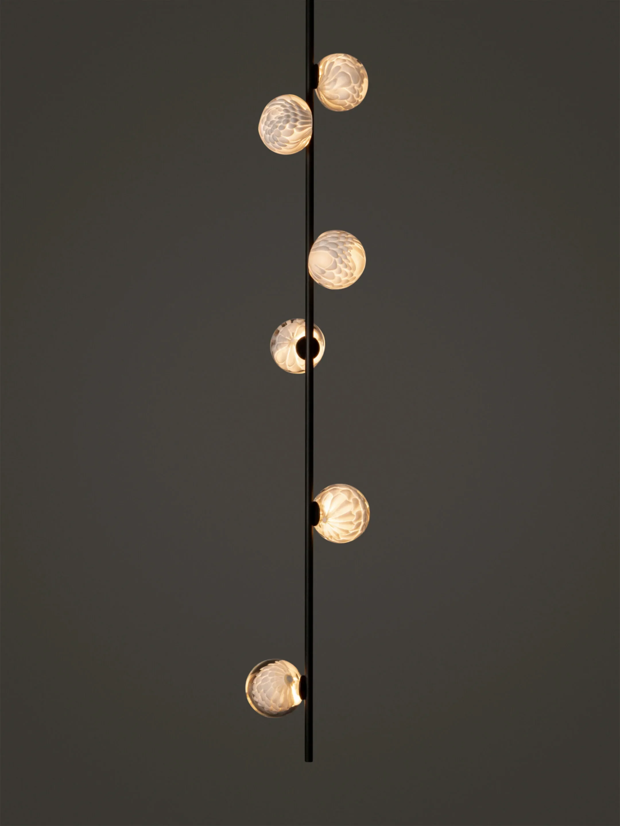 118.6-Ceiling-Black-Dark.jpg.webp