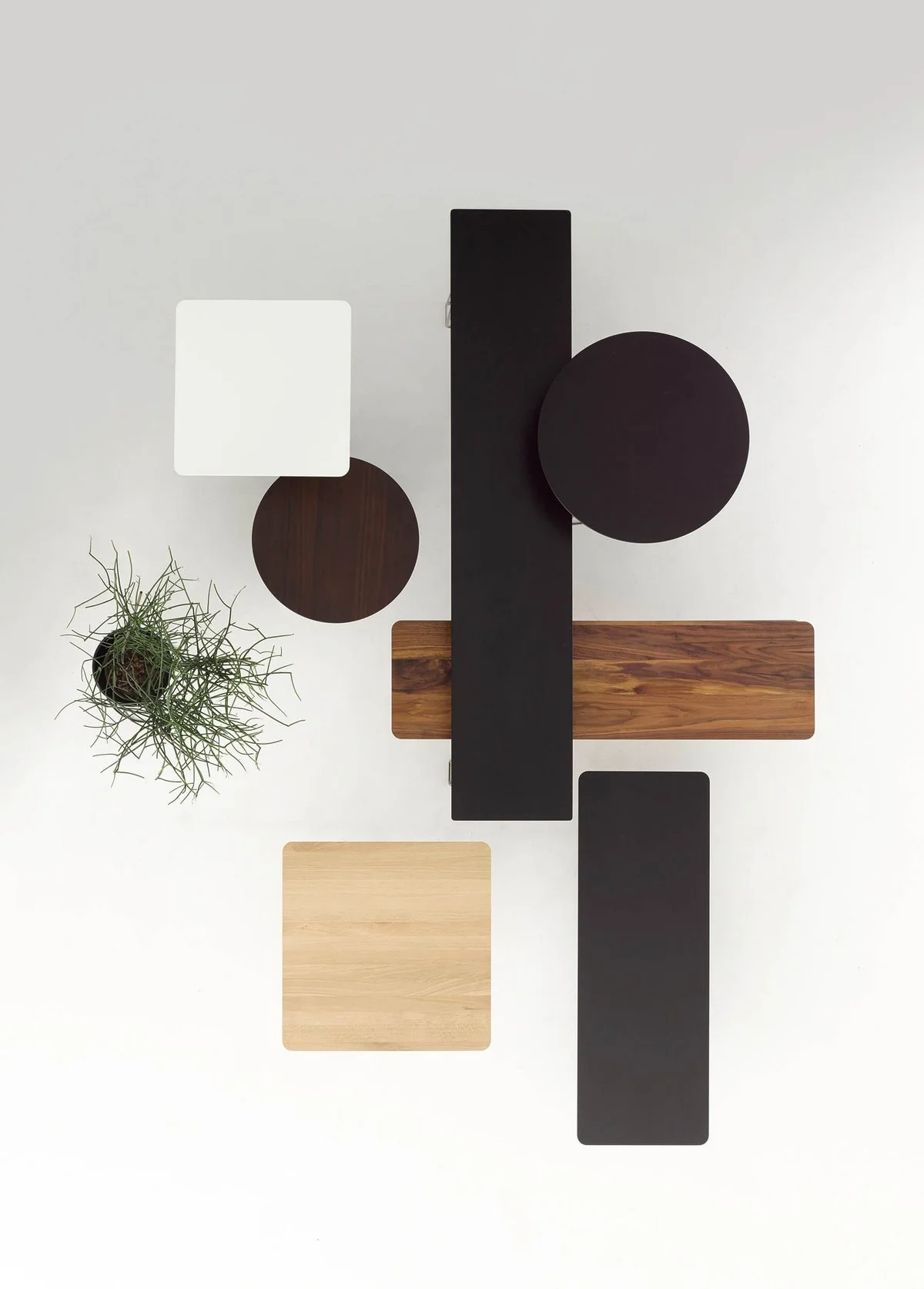 csm_Pilotis_Beistelltisch_gallery_01_863d9bd02e.jpg
