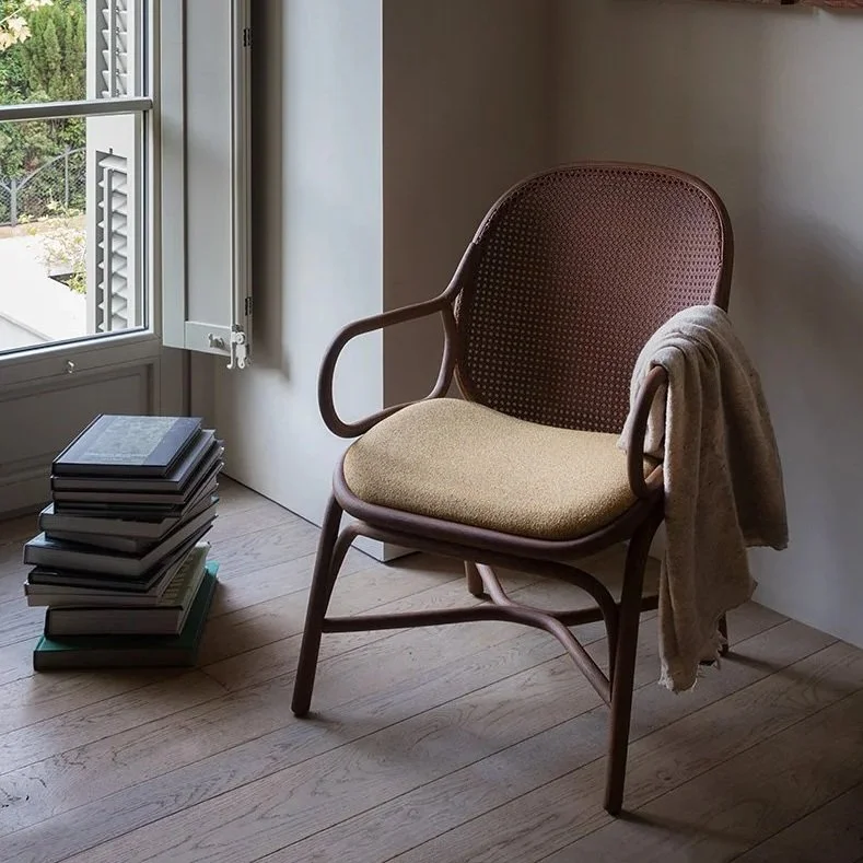 expormim-frames-armchair-u-jaime-hayon-01.jpg
